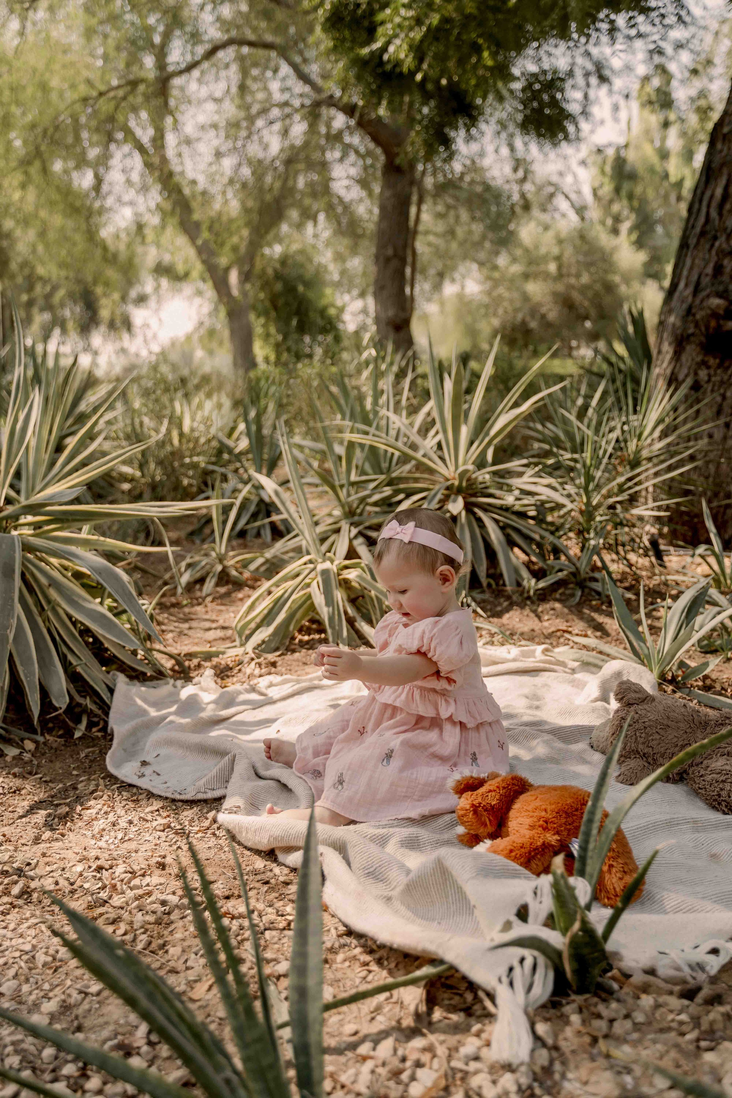 Семейная фотосессия в парке в коричневых тонах. Фотограф и видеограф в Москве и Абу Даби Мария Кулагина