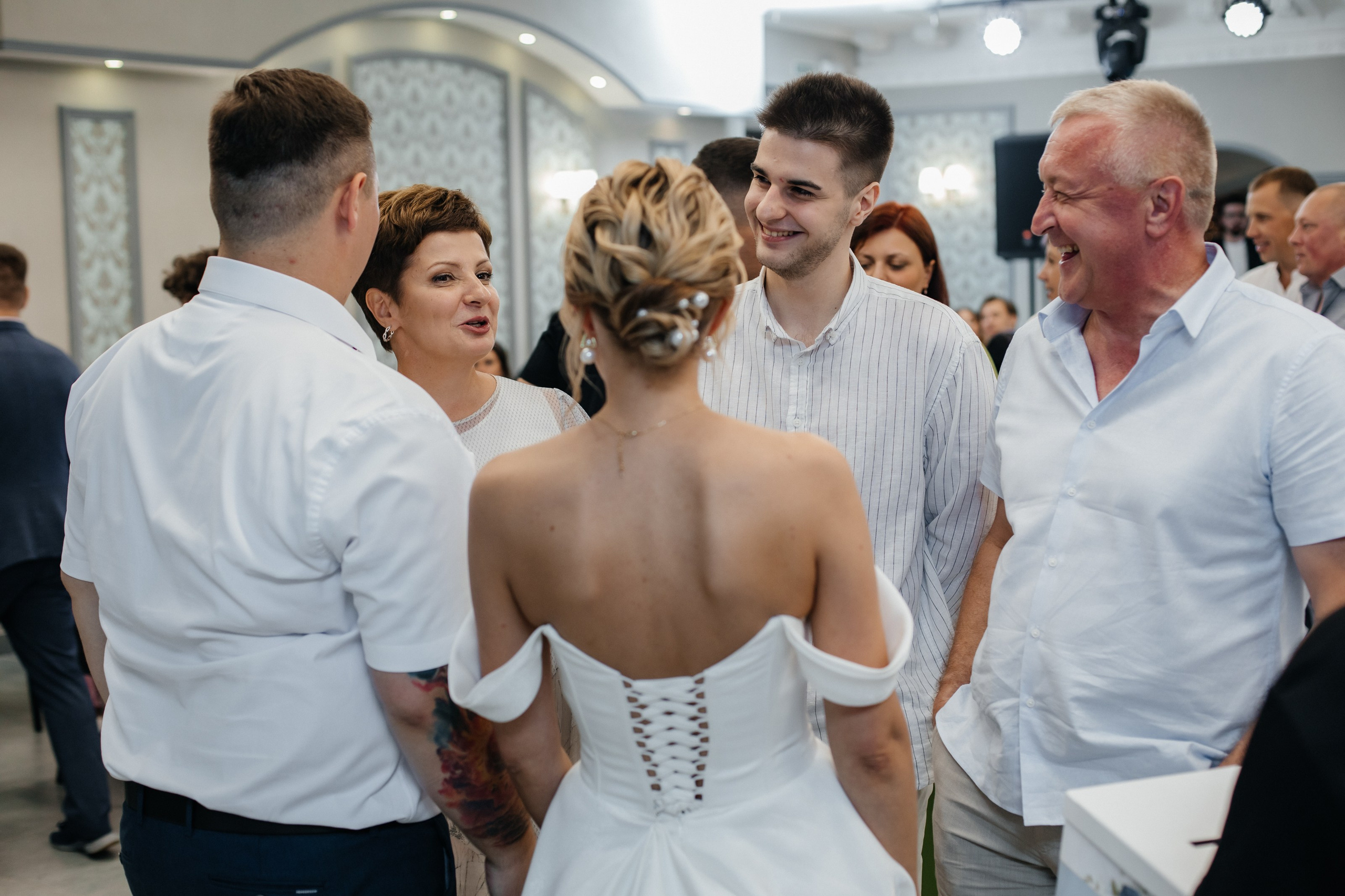 Саша & Валя. Свадебный и портретный фотограф в Омске Антон Карев