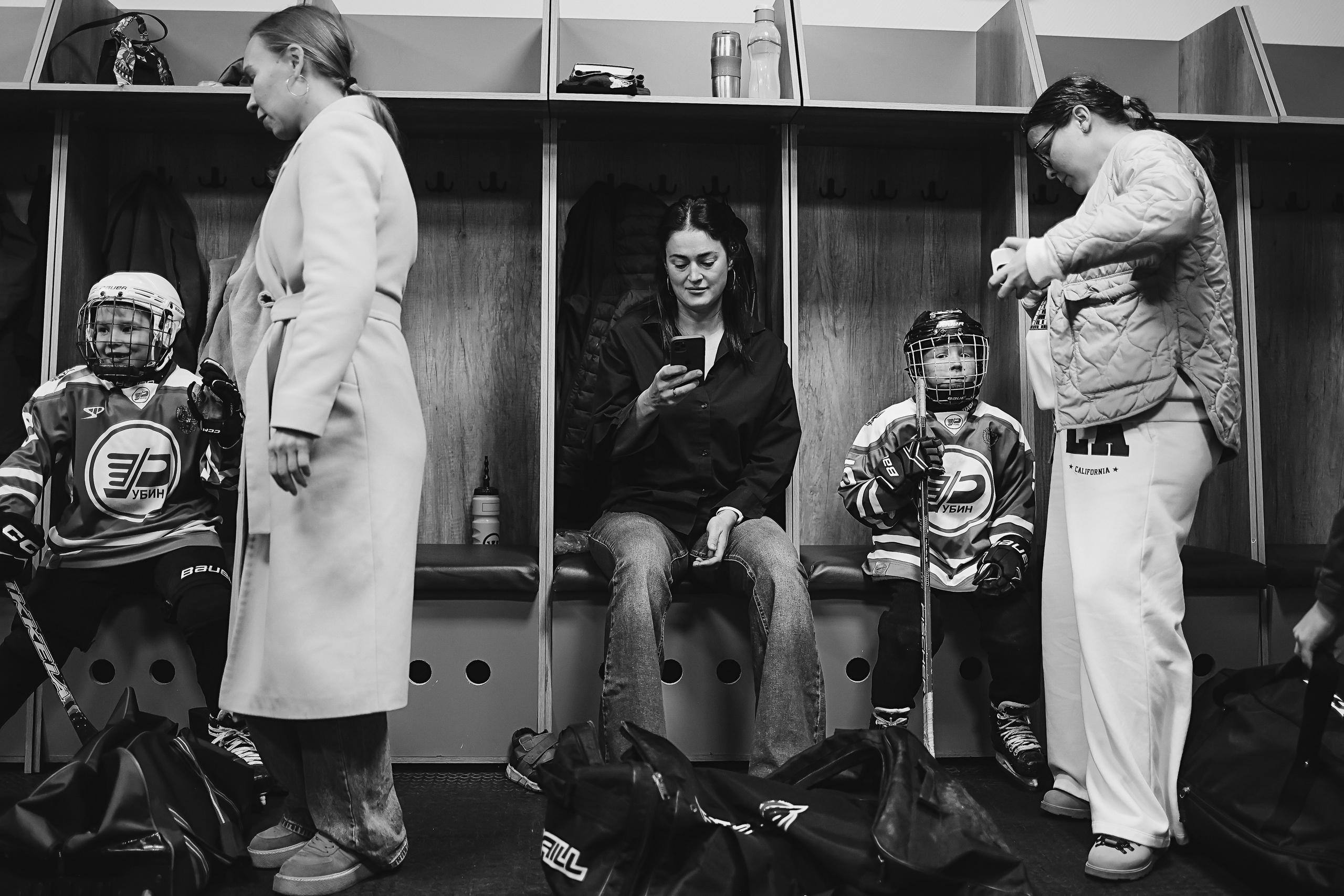 Хоккей тренировка. Семейный фотограф Тюмень, фотограф на роды Салмина Мария