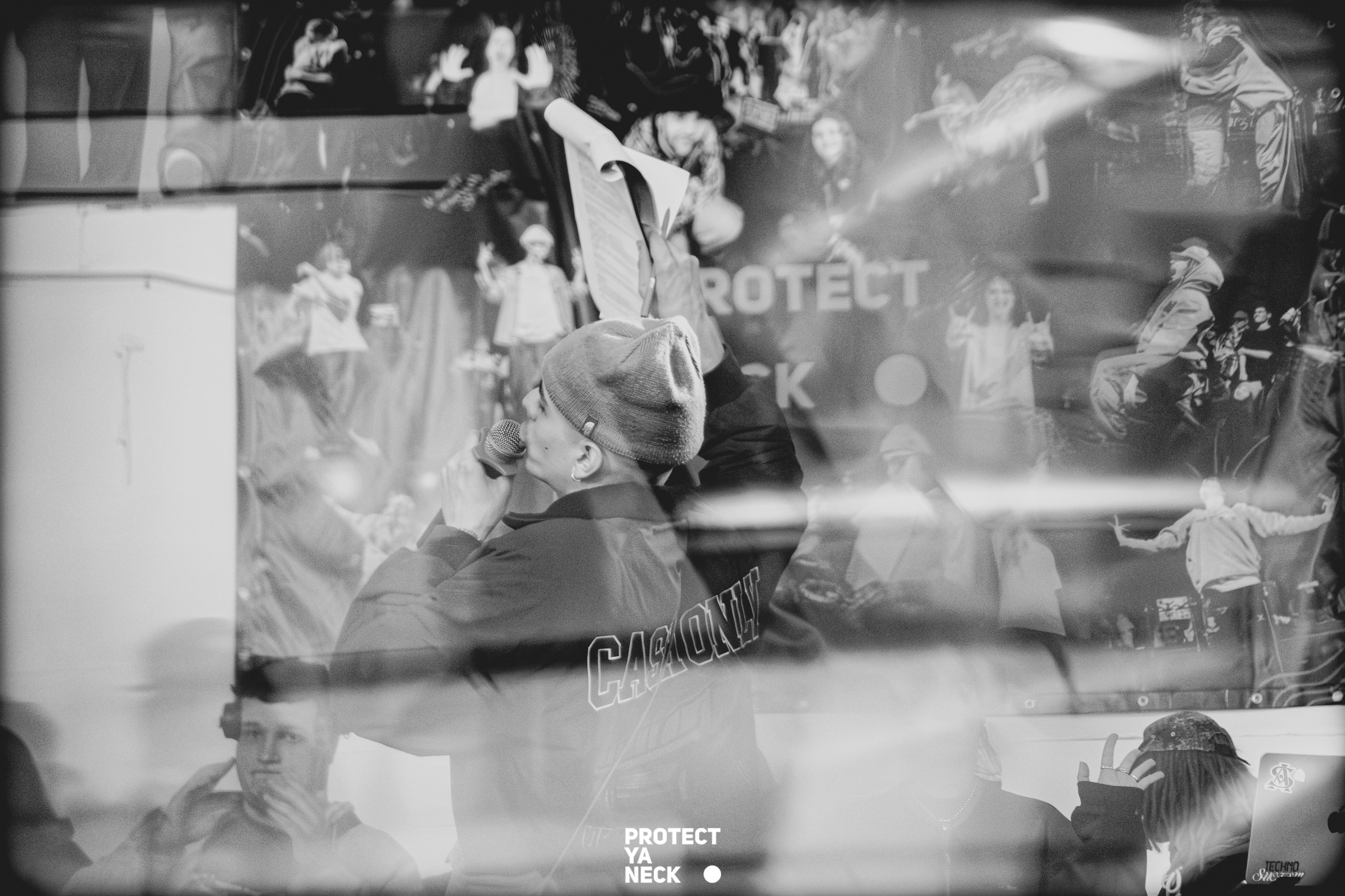 PROTECT YA NECK 22/03 (@youlovebu). Соня бу тебя сфоткала