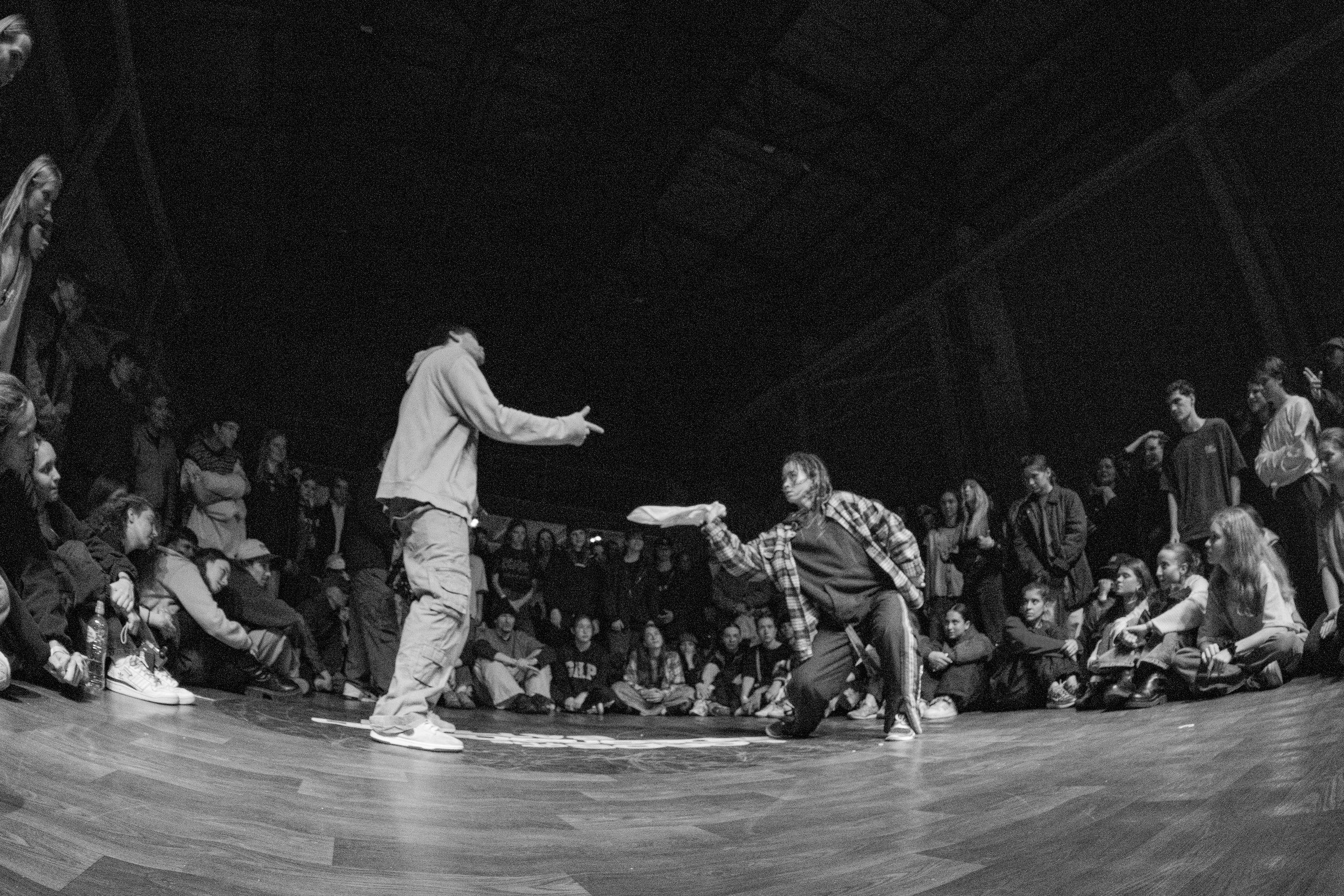 LORDS OF THE UNDERGROUND 27/10/25 (@youlovebu). Соня бу тебя сфоткала