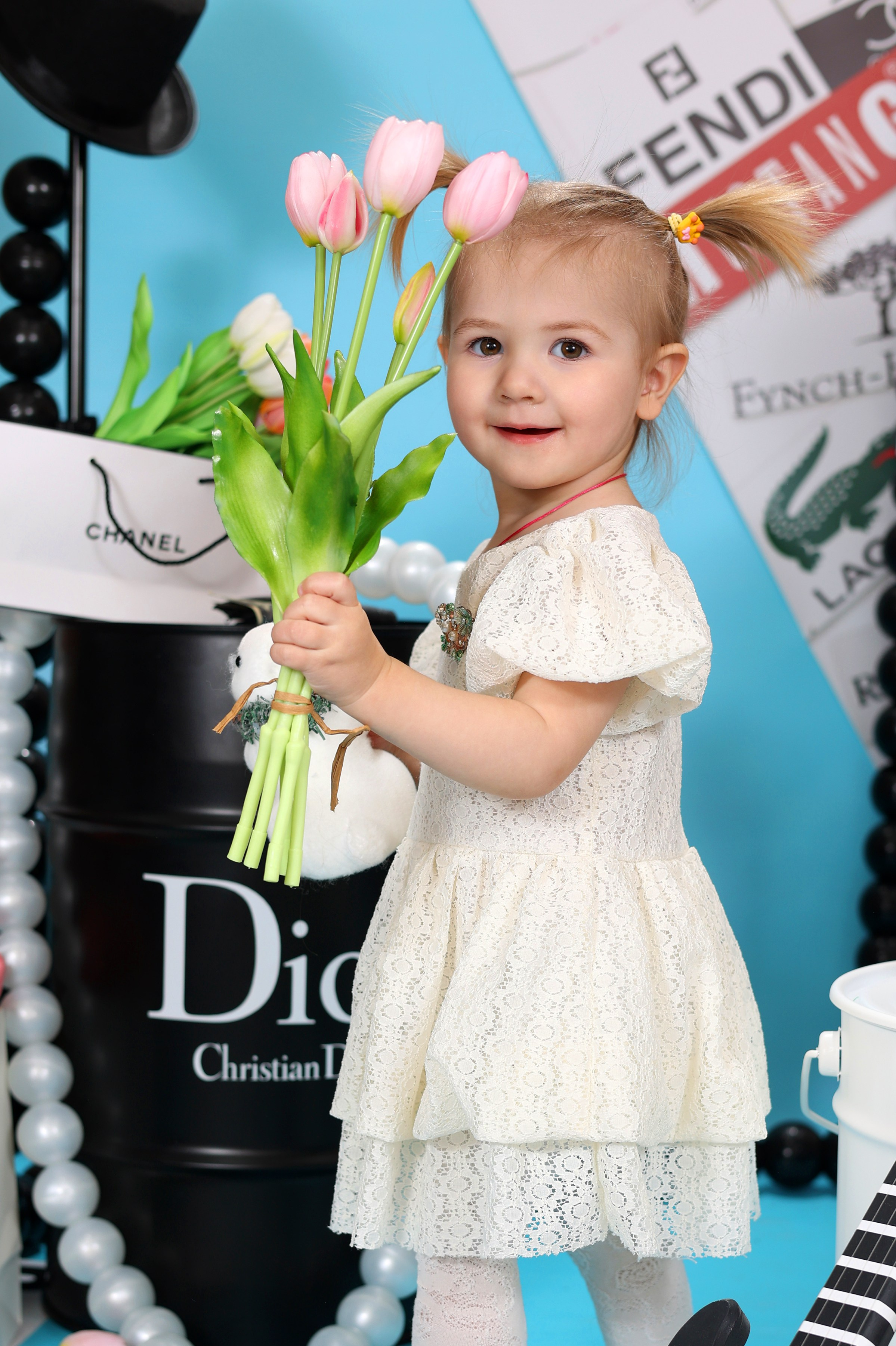 На стиле ФЭШН. Выпускные альбомы в Иваново в детский сад и школу. Александр и Светлана Янкины