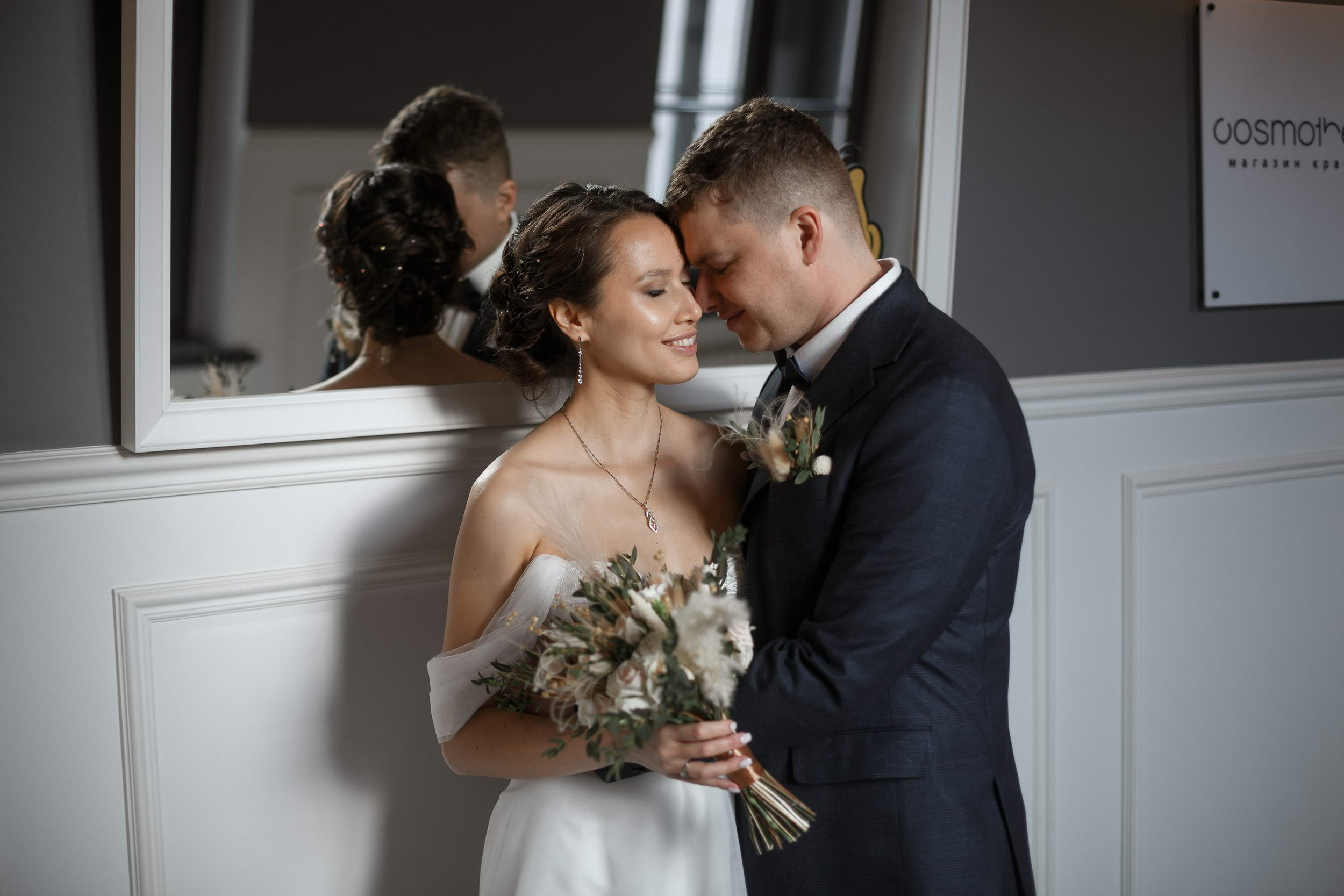 Анонс: Мария и Василий. Свадебный фотограф Игорь Брундасов 8PHOTO на свадьбу венчание загс СПб