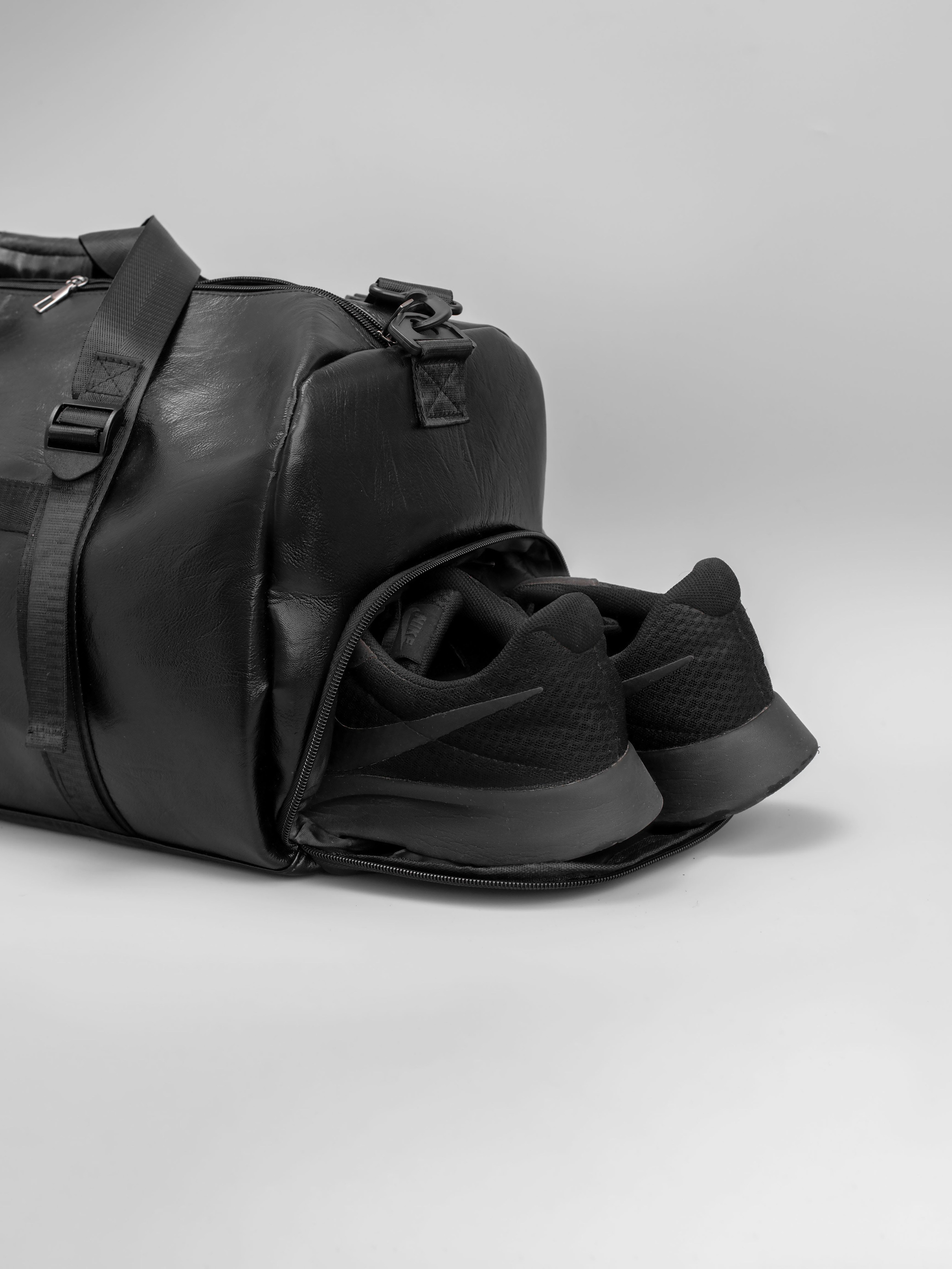 Сумки. Предметный и женский фотограф в Новосибирске