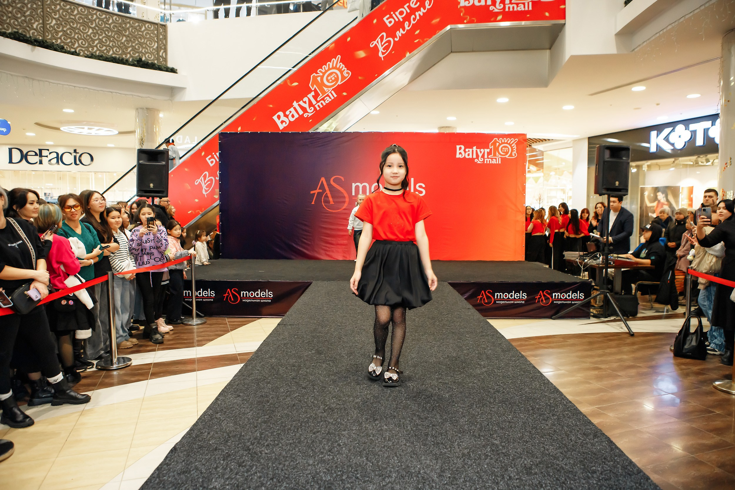 Fashion Show модельной школы AS Models. Кипятком Павлодар