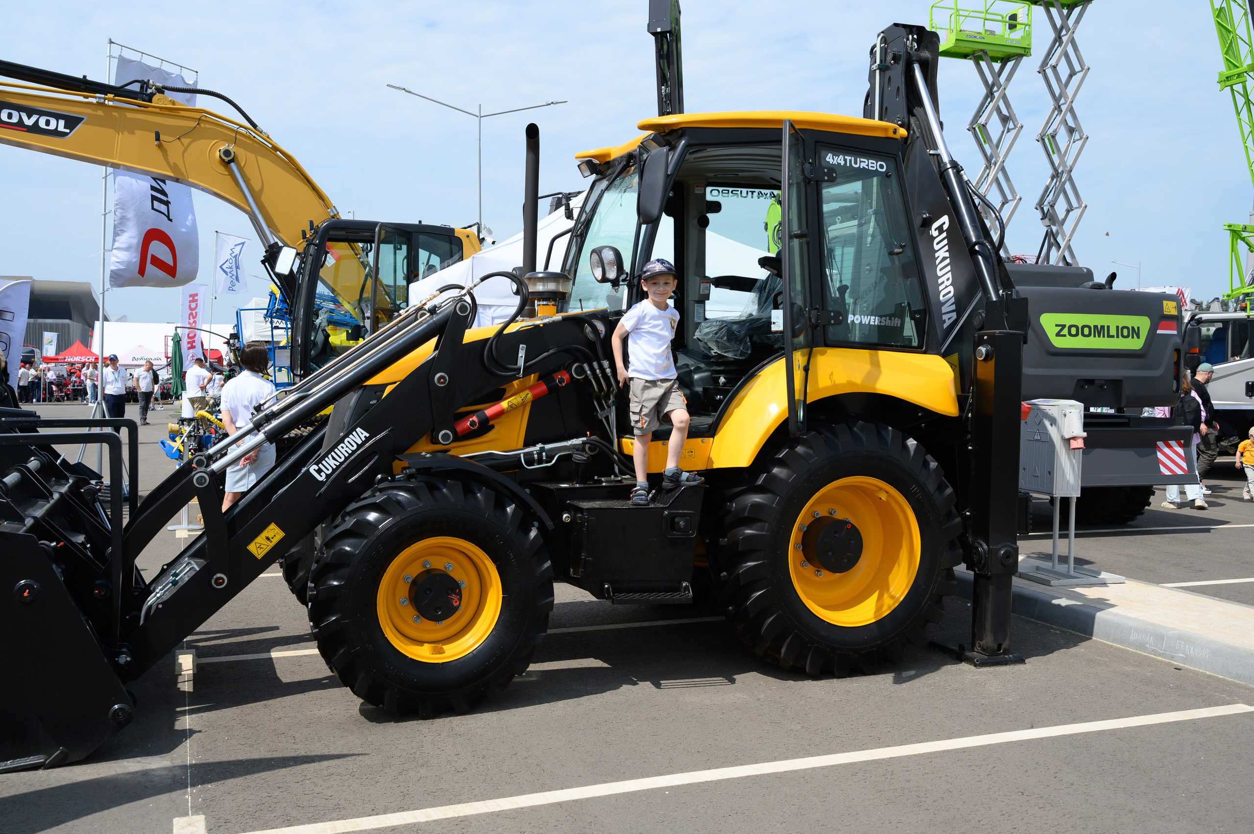 Агровыставка. Фотоуслуги, услуги фотографа, фотографирование важных событий