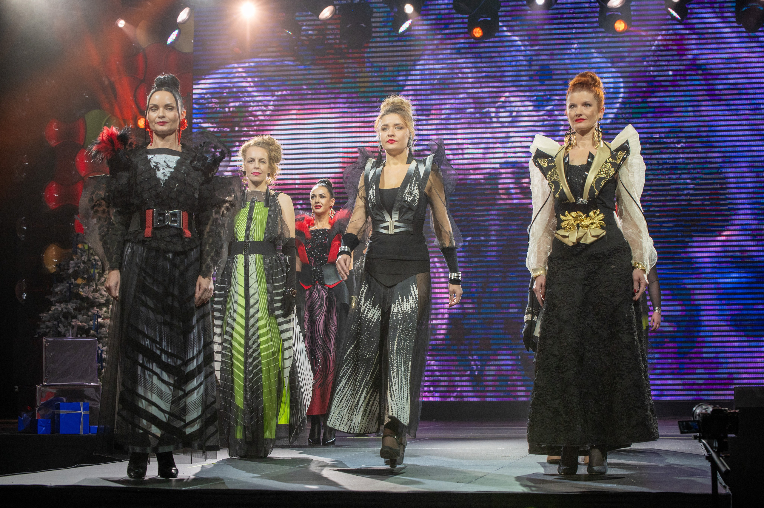 Большая новогодняя тусовка. Фотоуслуги, услуги фотографа, фотографирование важных событий