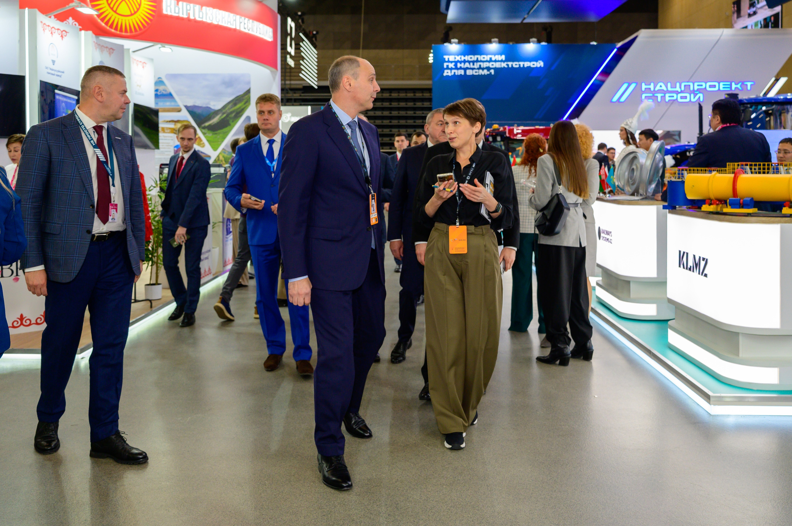 BigindustrialweekBelarus. Фотоуслуги, услуги фотографа, фотографирование важных событий