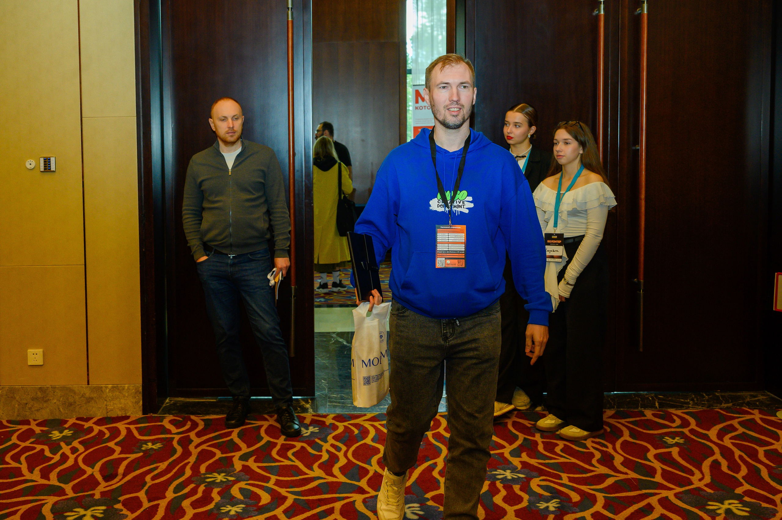 Репортажная съемка с открытия магазина. Фотоуслуги, услуги фотографа, фотографирование важных событий