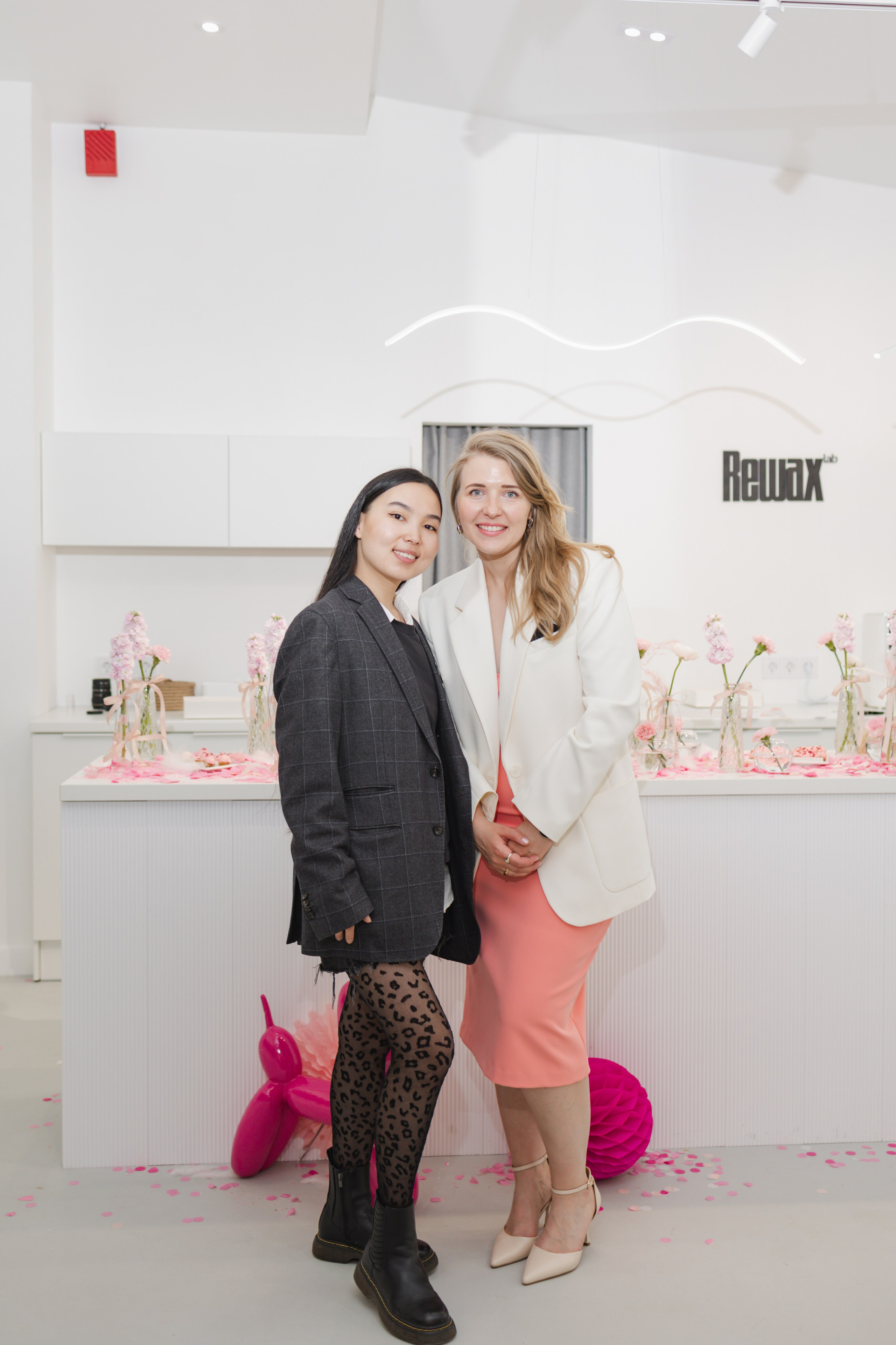 Rewax открытие Кирочная. Репортажный и портретный фотограф в Санктпетербурге. Видиосъемка мероприятий в Санкт-Петербурге