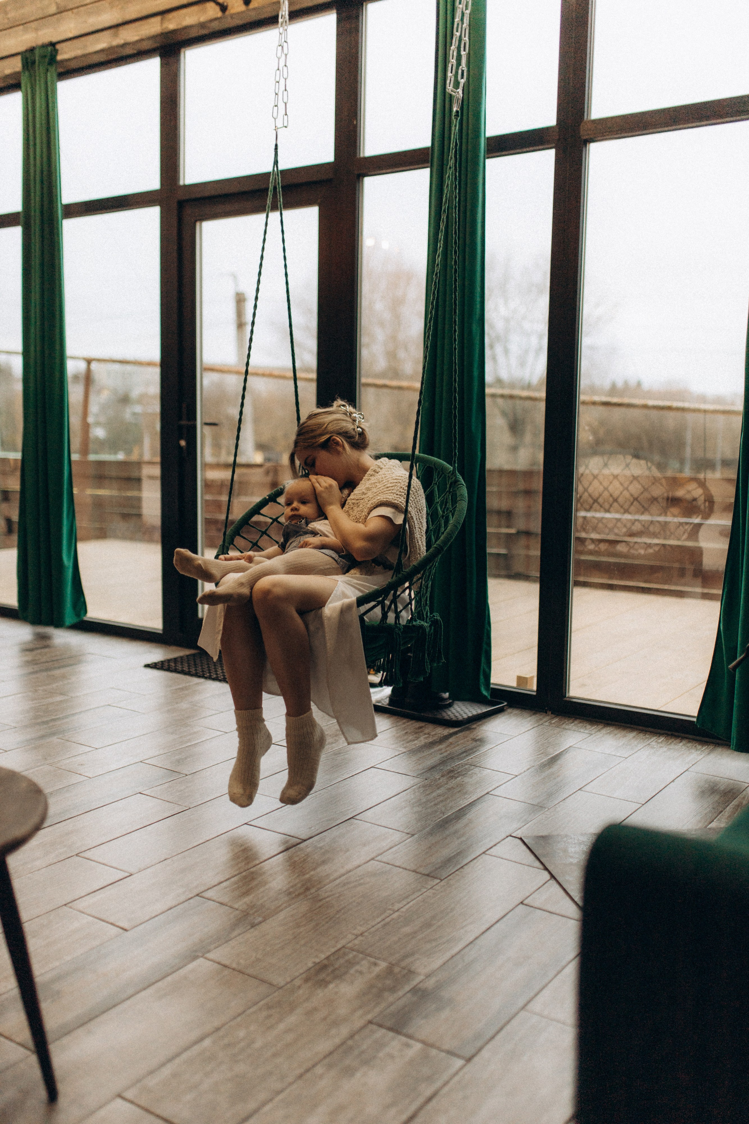 Алиса и мама. Семейный фотограф Губкин/Старый Оскол