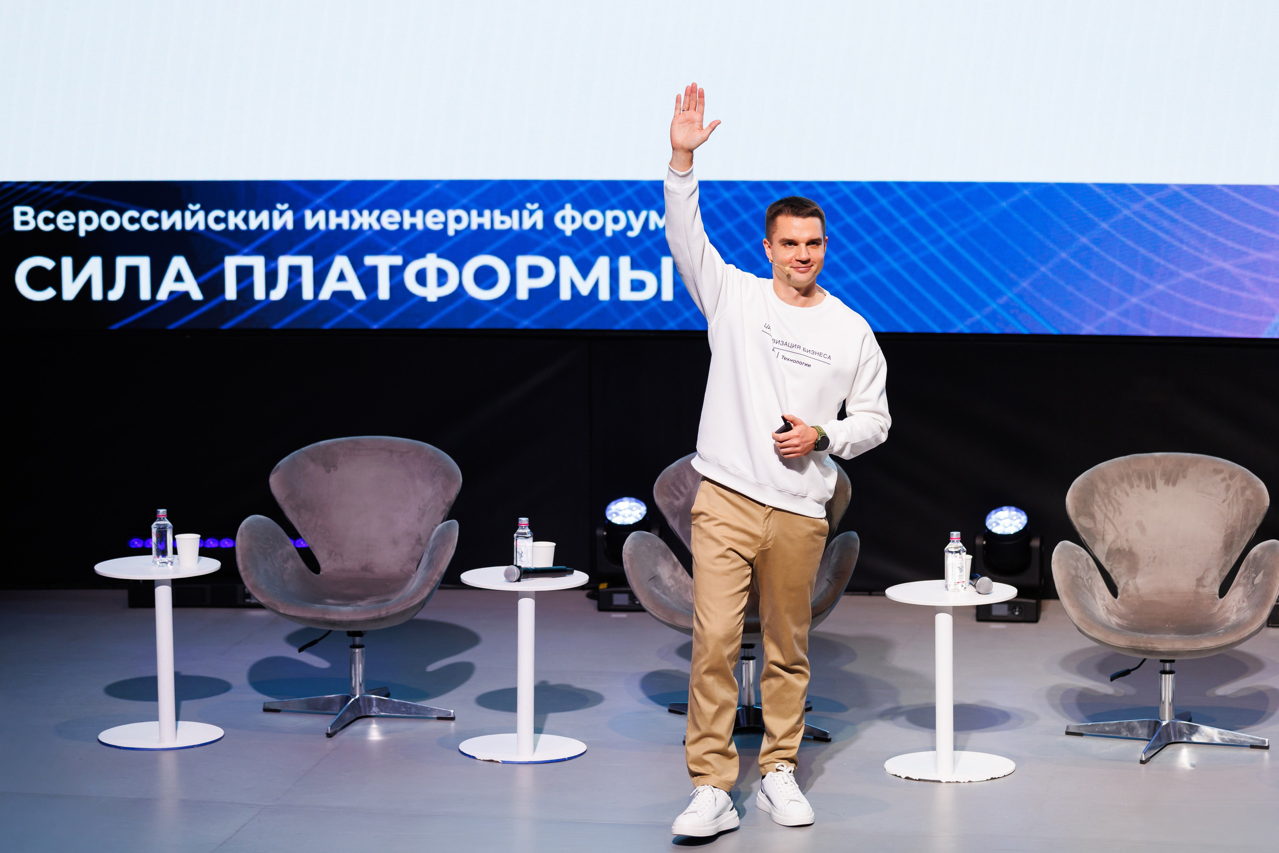 Сила Платформы. Репортажный фотограф в Москве Евгений Новиков