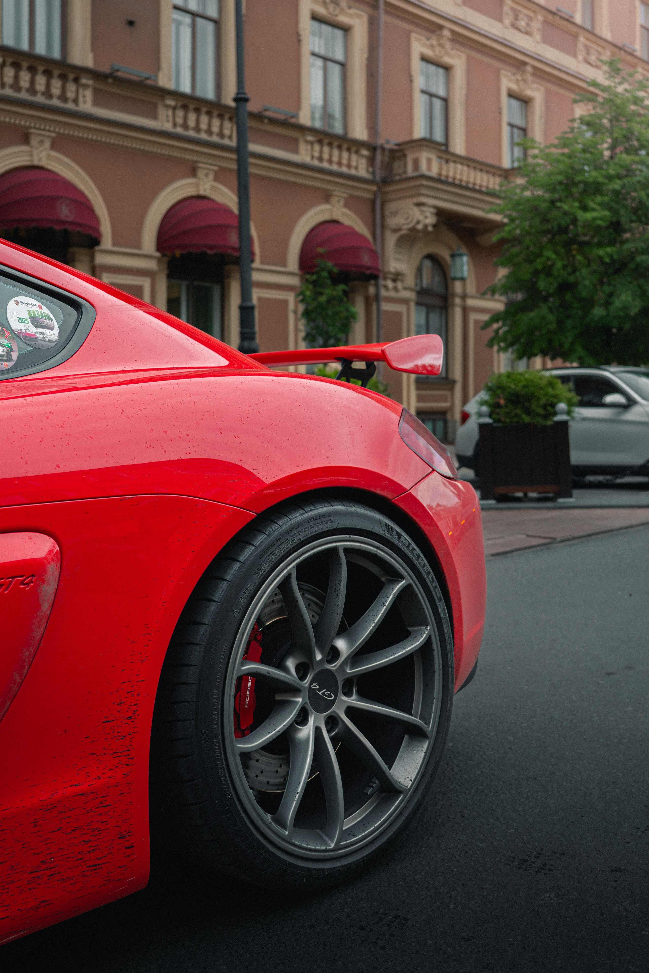 Porsche cayman gt4. Valya Fleks