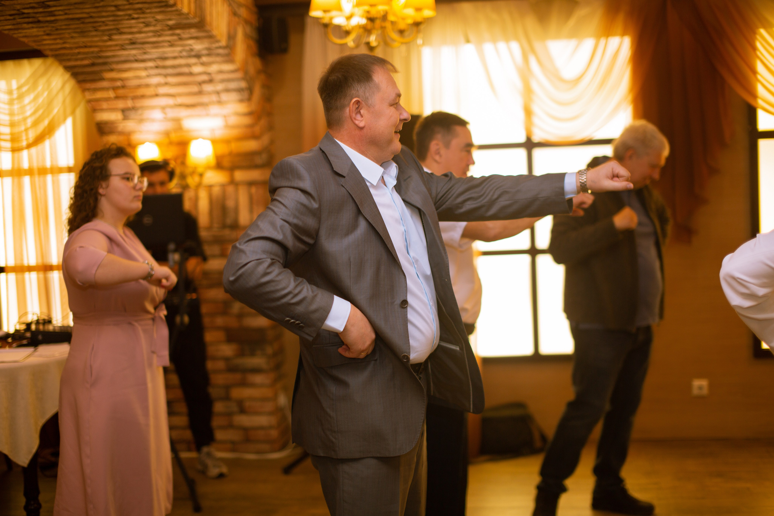 Торжество (Свадьбы, репортаж). Фотограф в Екатеринбурге Аня Махмина