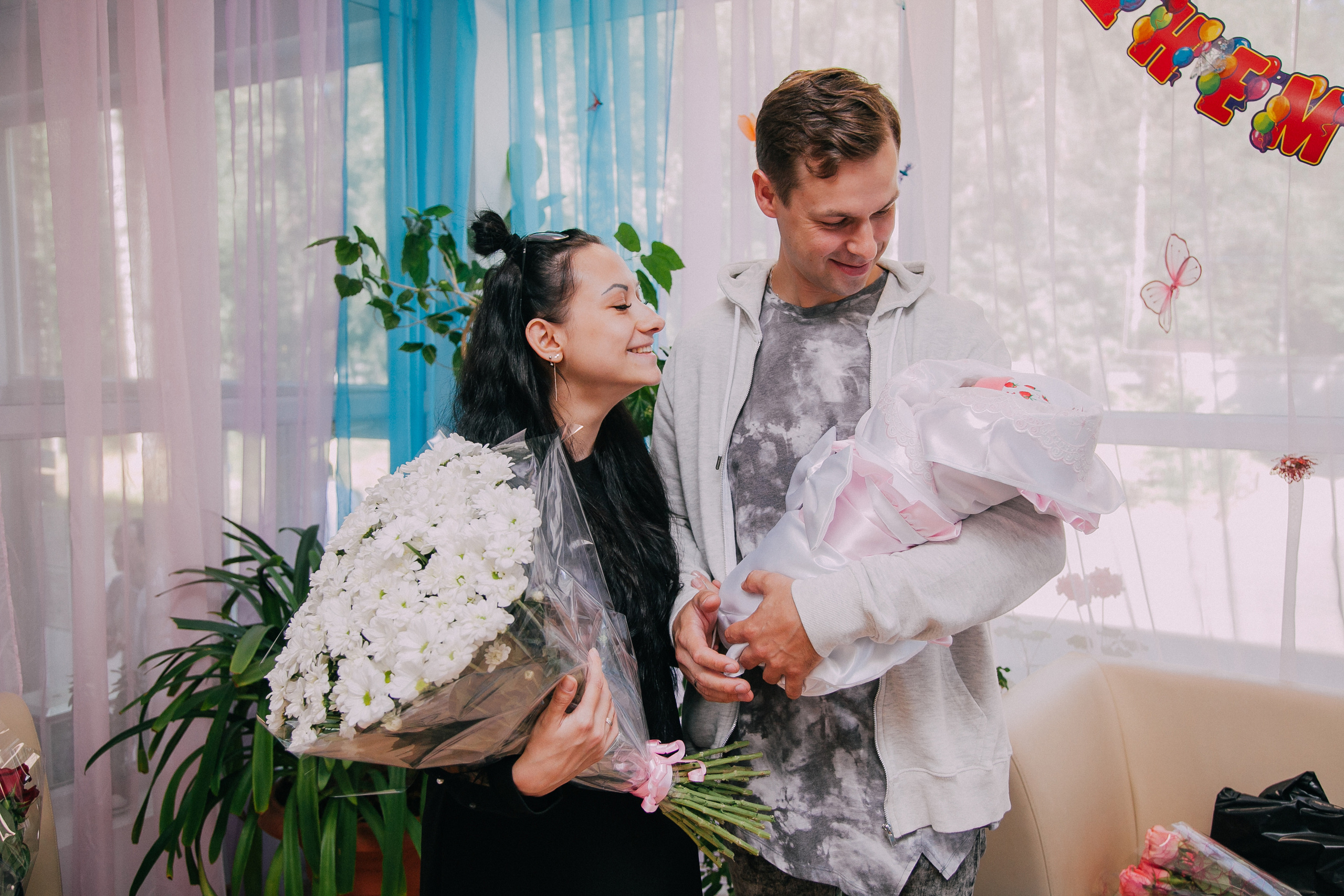 Встреча из роддома.Вера. Семейный и детский фотограф