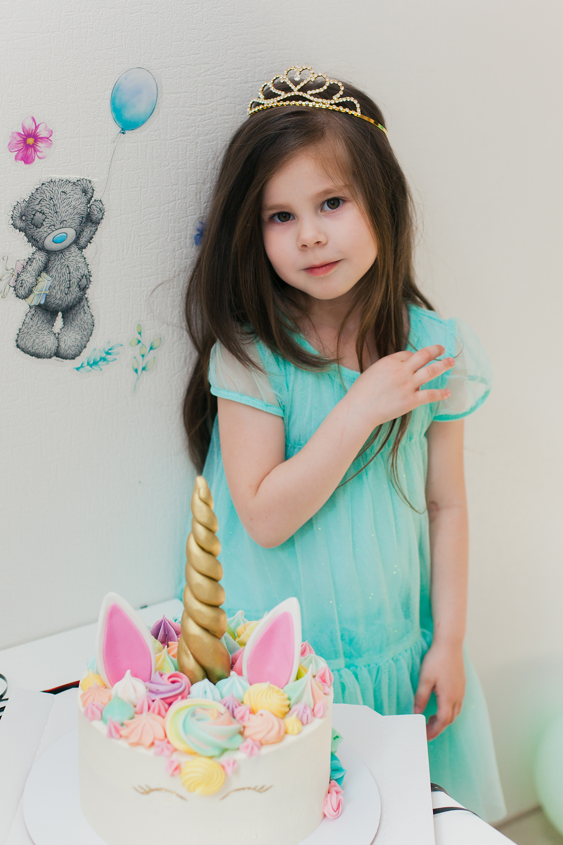 Вике 5 лет. Домашняя фотосессия. Семейный и детский фотограф