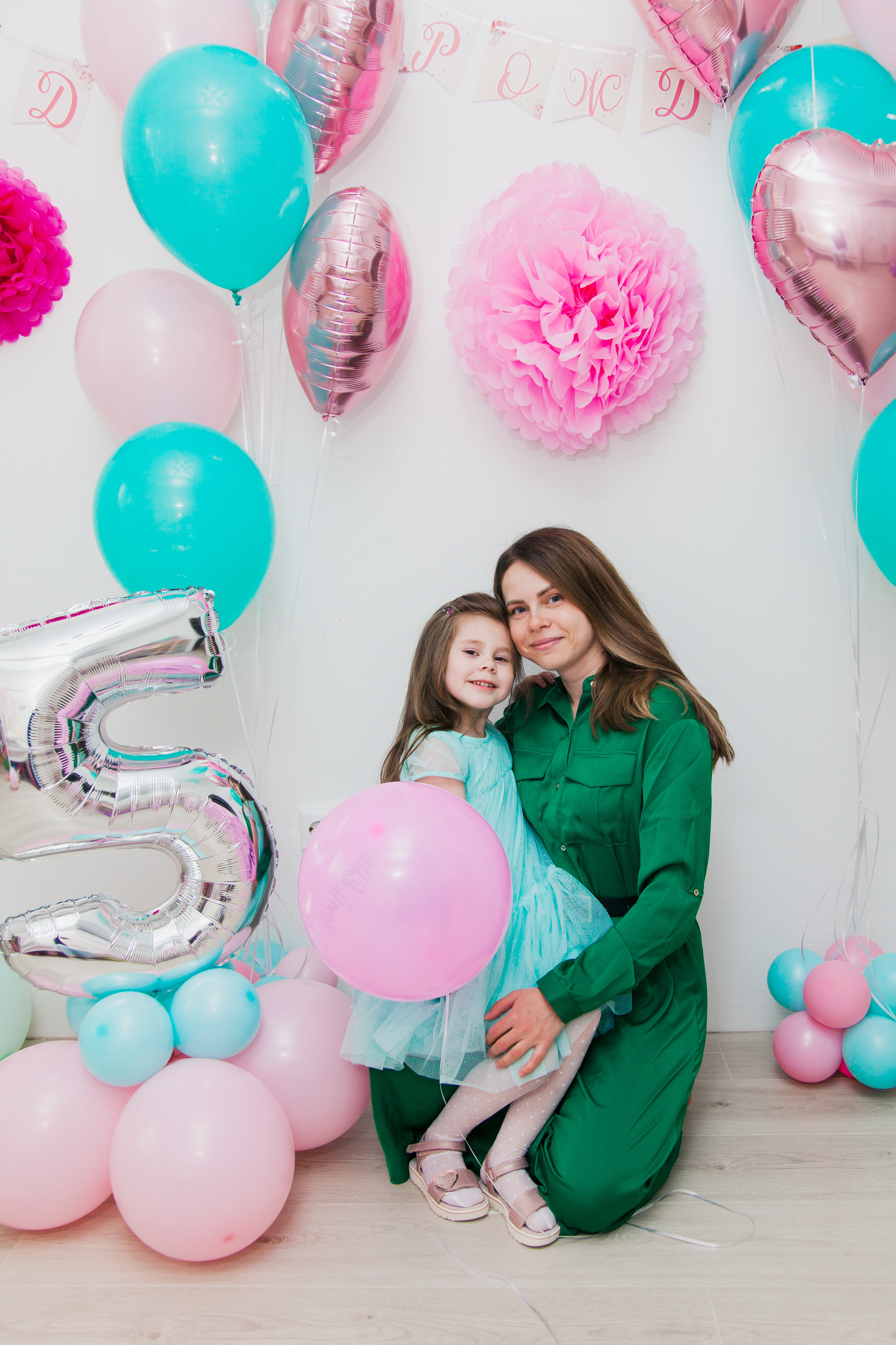 Вике 5 лет. Домашняя фотосессия. Семейный и детский фотограф