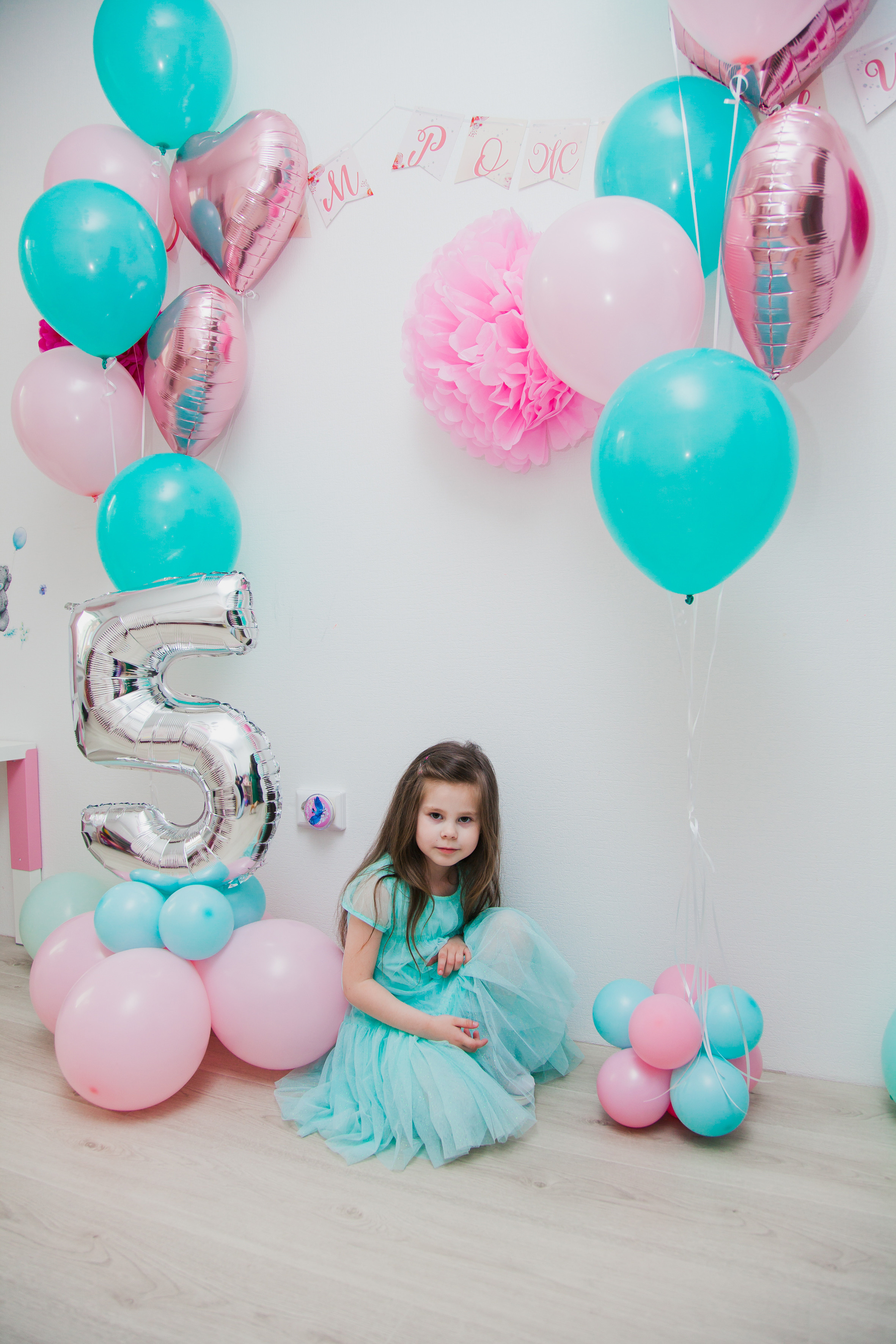 Вике 5 лет. Домашняя фотосессия. Семейный и детский фотограф