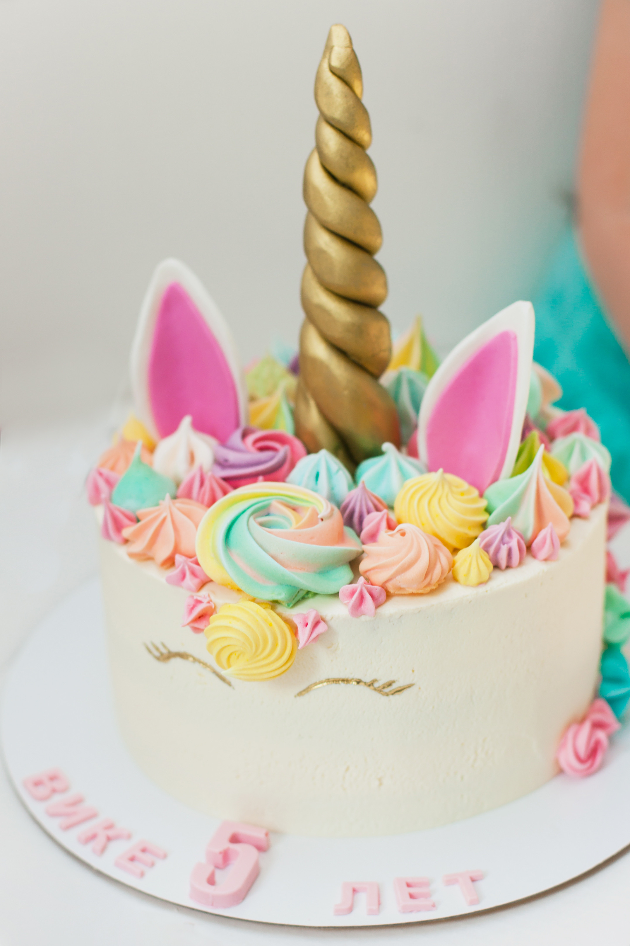 Вике 5 лет. Домашняя фотосессия. Семейный и детский фотограф