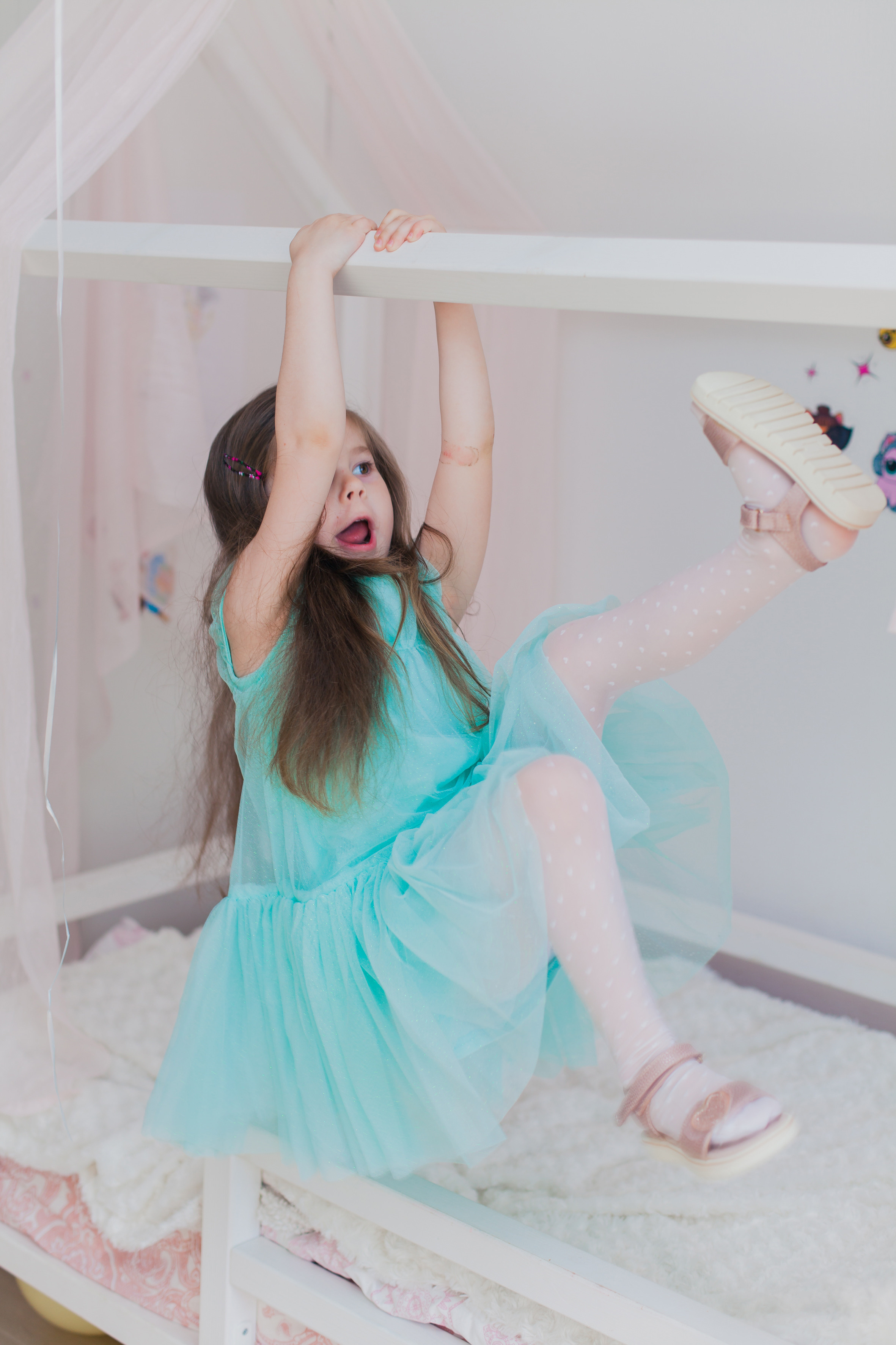 Вике 5 лет. Домашняя фотосессия. Семейный и детский фотограф