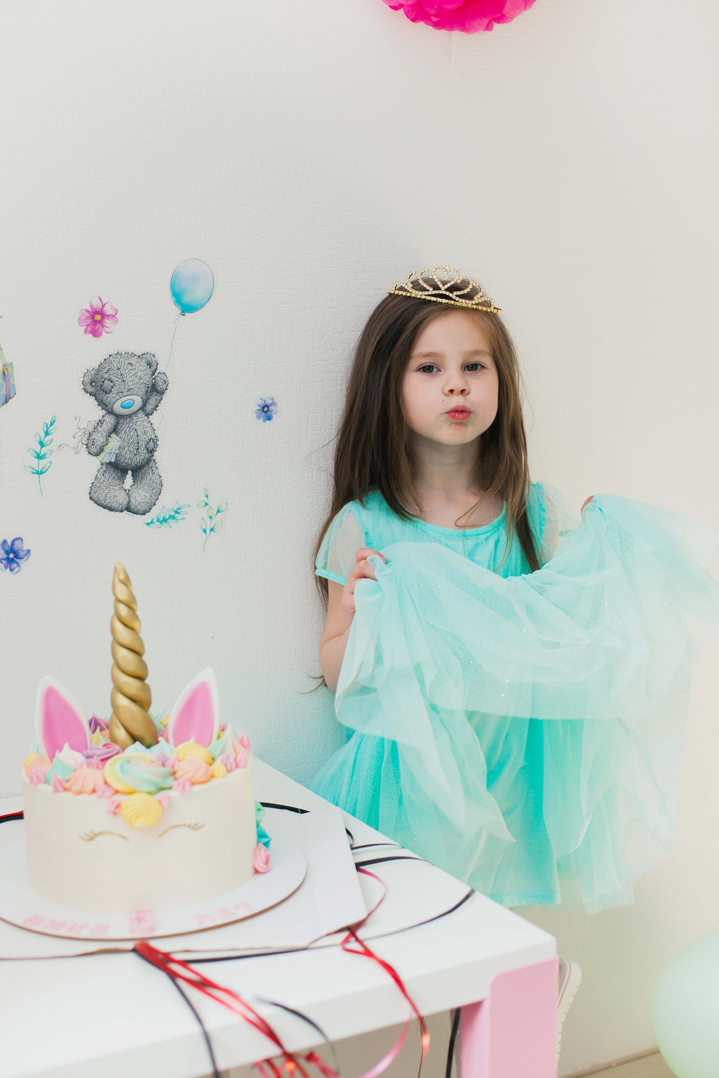 Вике 5 лет. Домашняя фотосессия. Семейный и детский фотограф