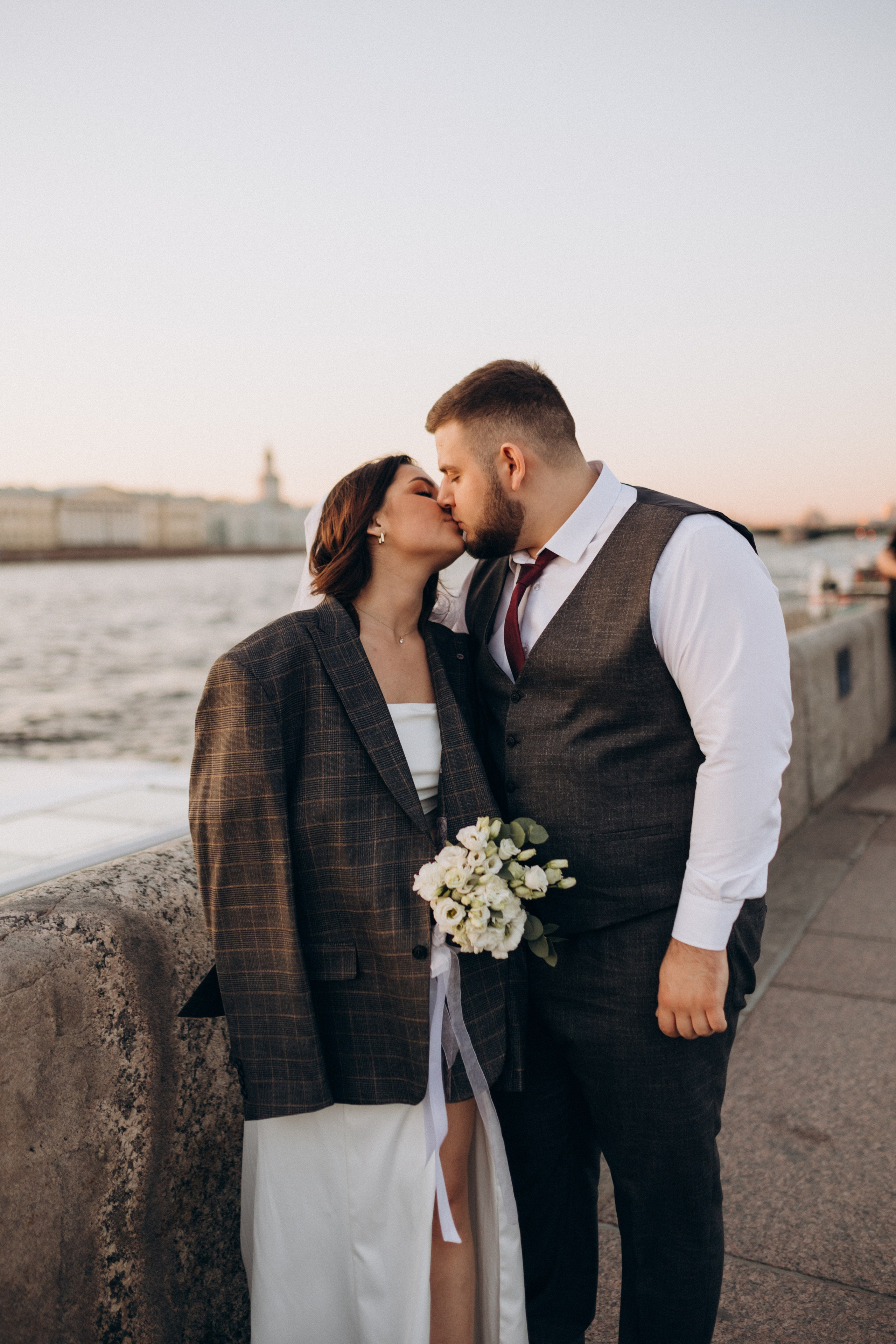 Артем и Регина | Дворец бракосочетания 1. Свадебный и love story фотограф в Санкт-Петербурге