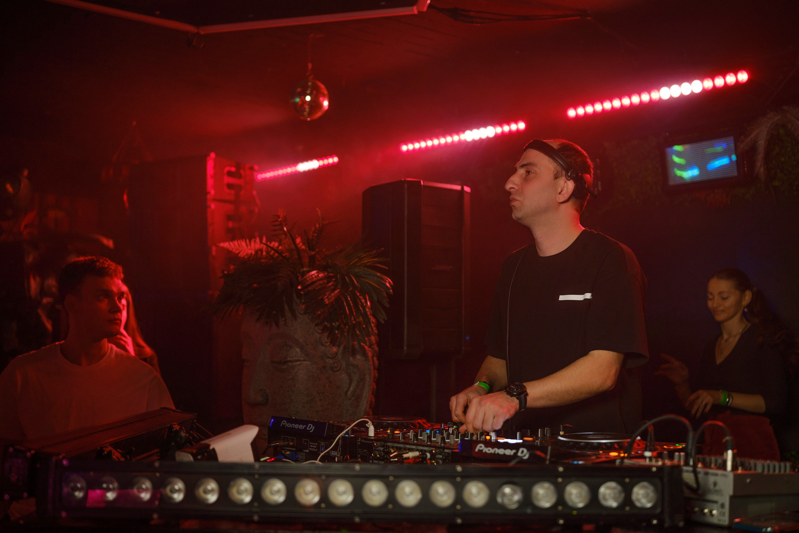 Embargo 2/03. Главная