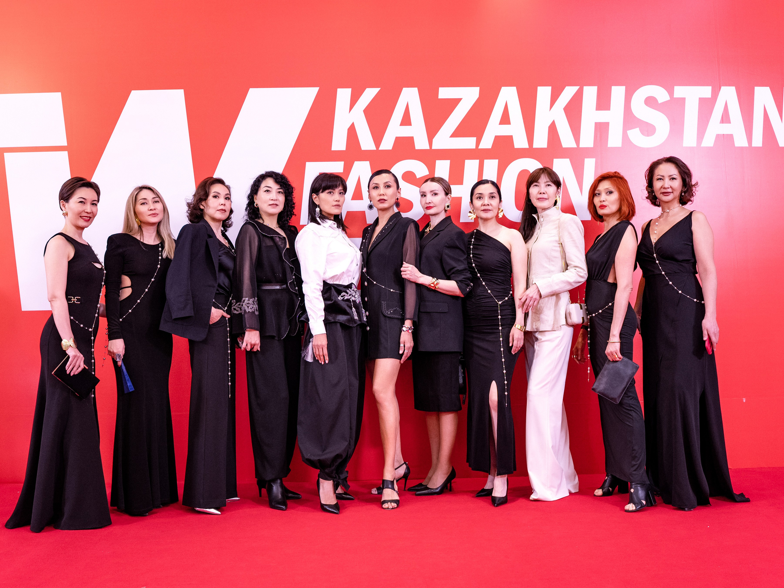 Backstage Day 1. Сайт Алматинского НЮ АРТ, будуар и фэшн фотографа Дениса Карпенко