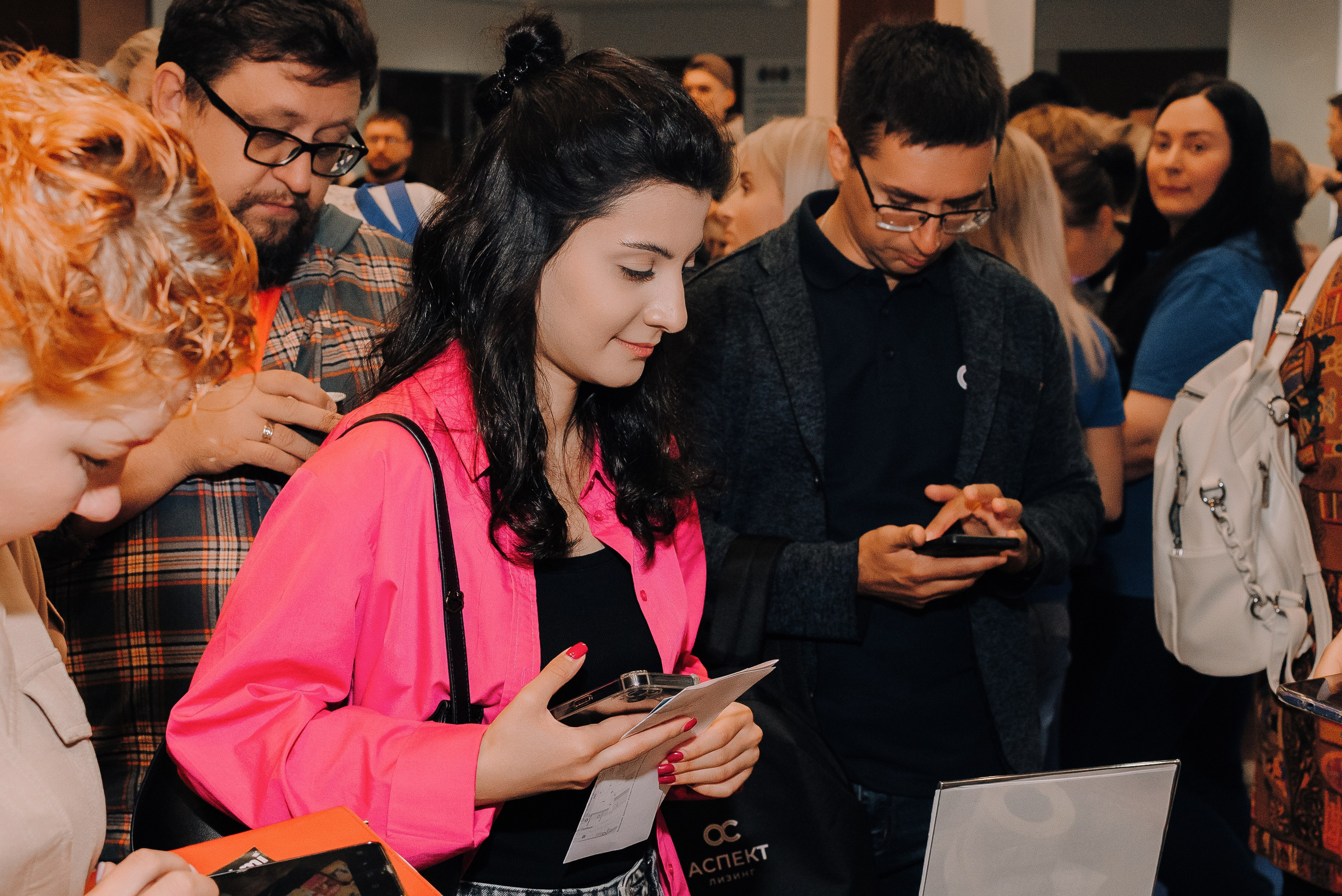 КОНФЕРЕНЦИЯ AMO CRM SIPUNI. Репортажный фотограф Зуев Роман г. Челябинск