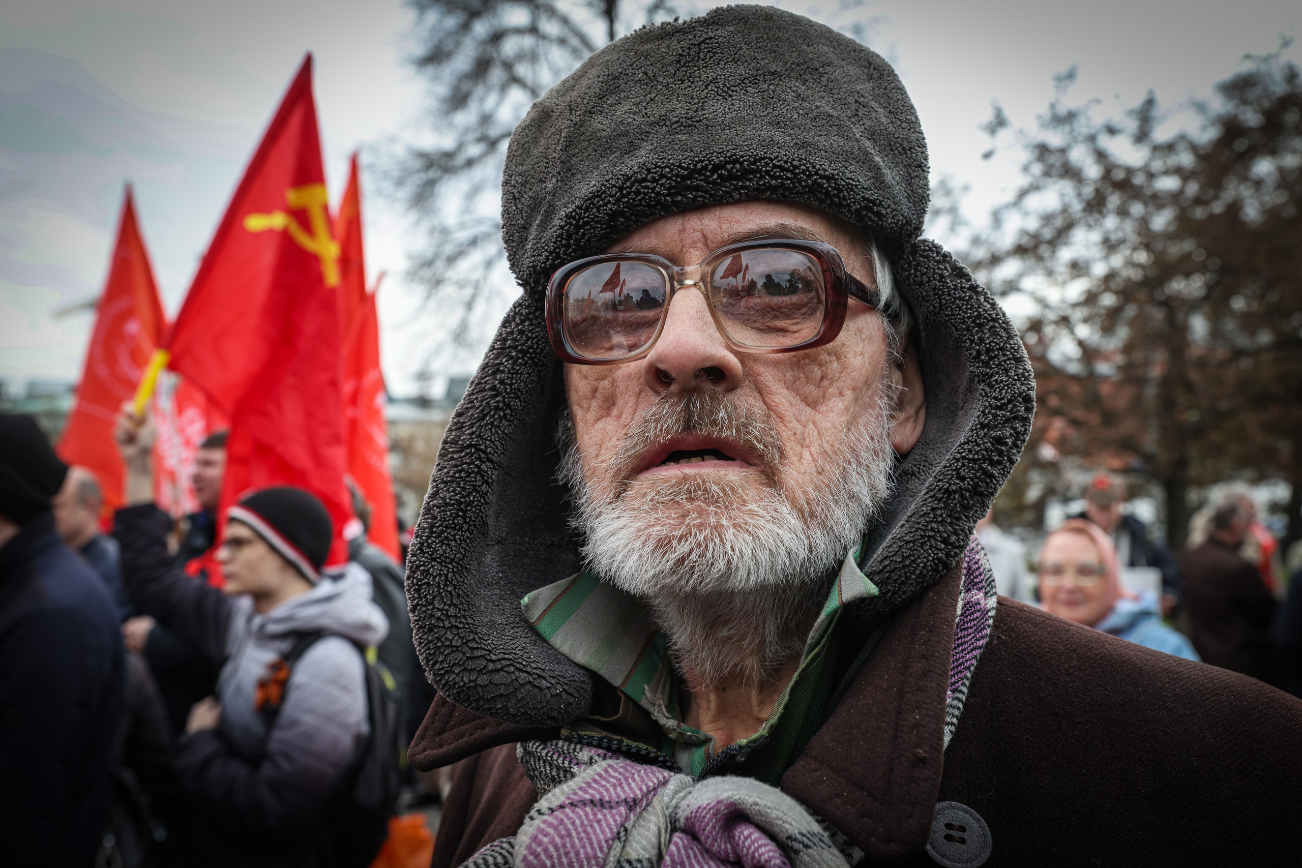Мир! Труд! Май!. Фотограф Сергей Ловкий