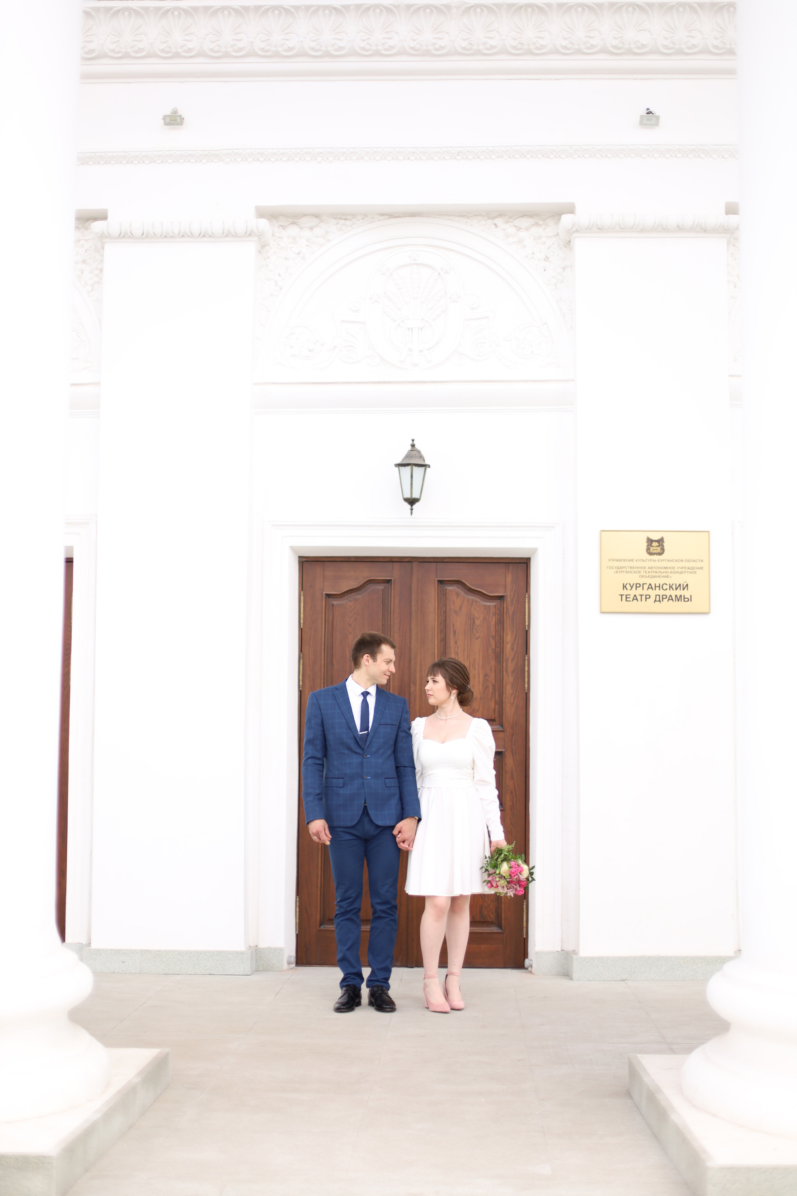 Прогулка молодожёнов. Семейный фотограф в Кургане