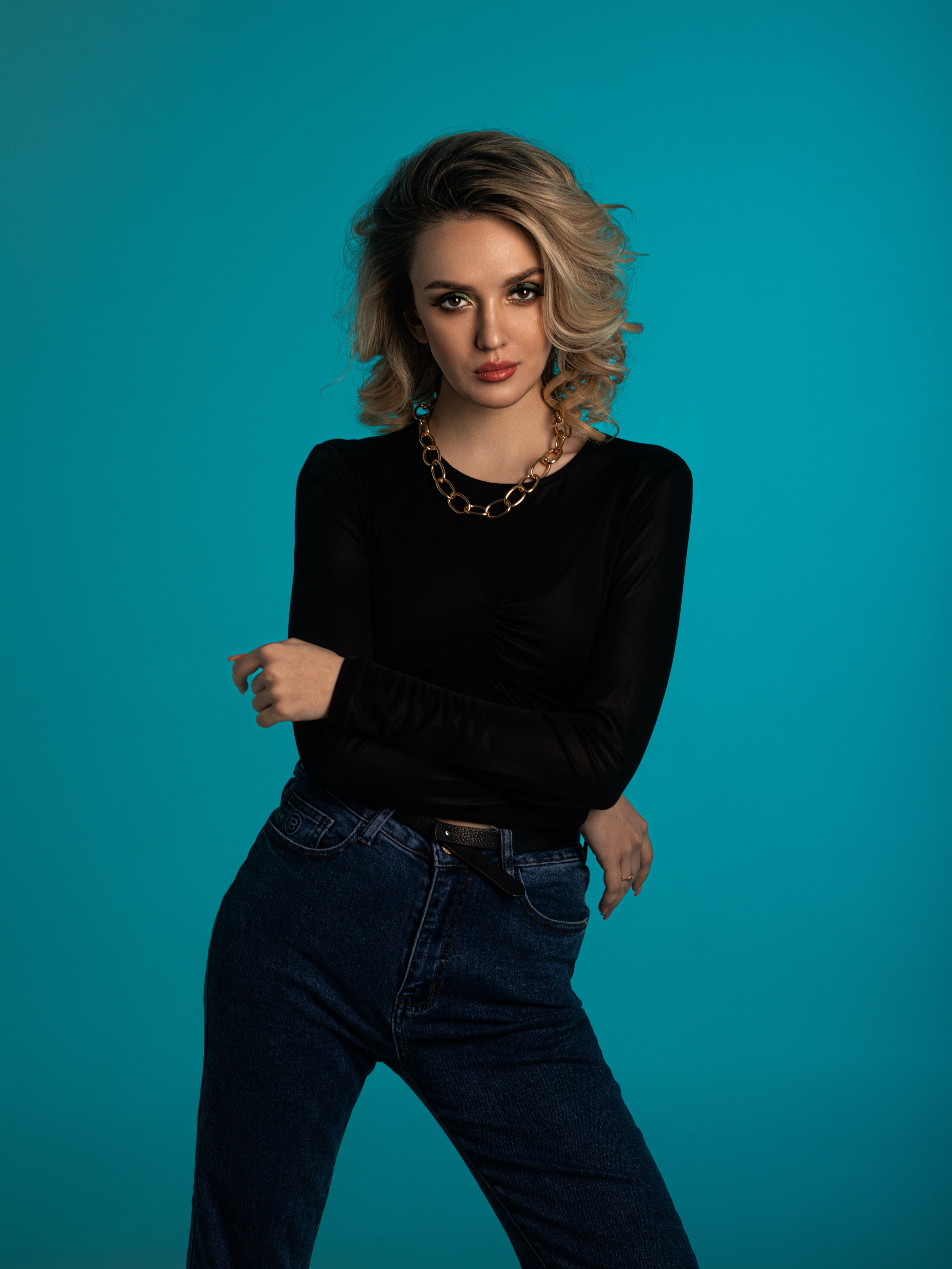 Фотосет с Евгенией в студии на циклораме в формате для «себя»