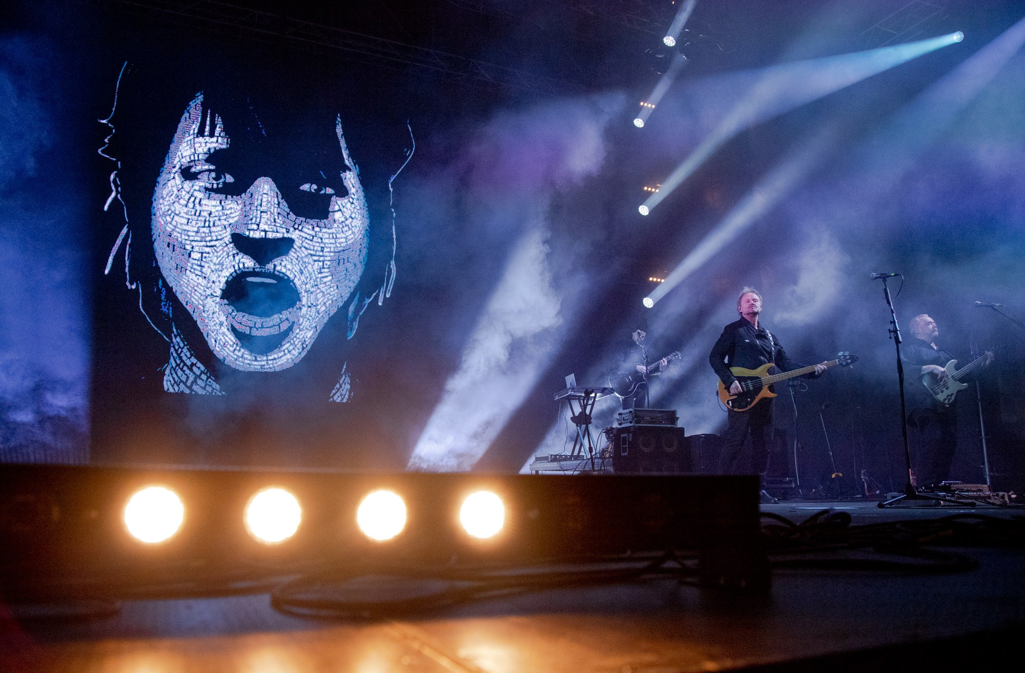 Группа «КИНО». Репортажный, промышленный и маркетплейс-фотограф Дмитрий Чернат