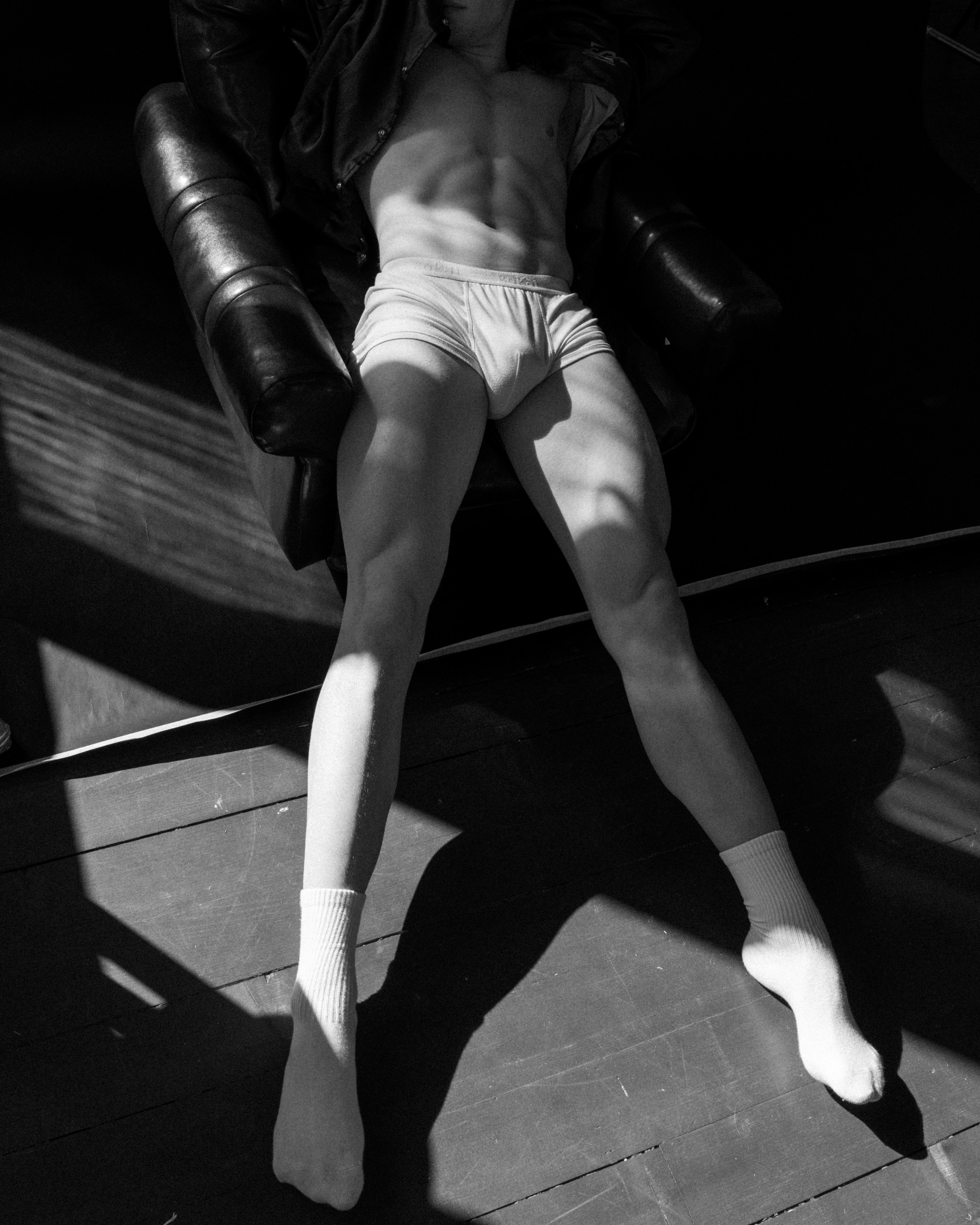 Мужской портрет в студии. Фотограф Елизавета Потешкина