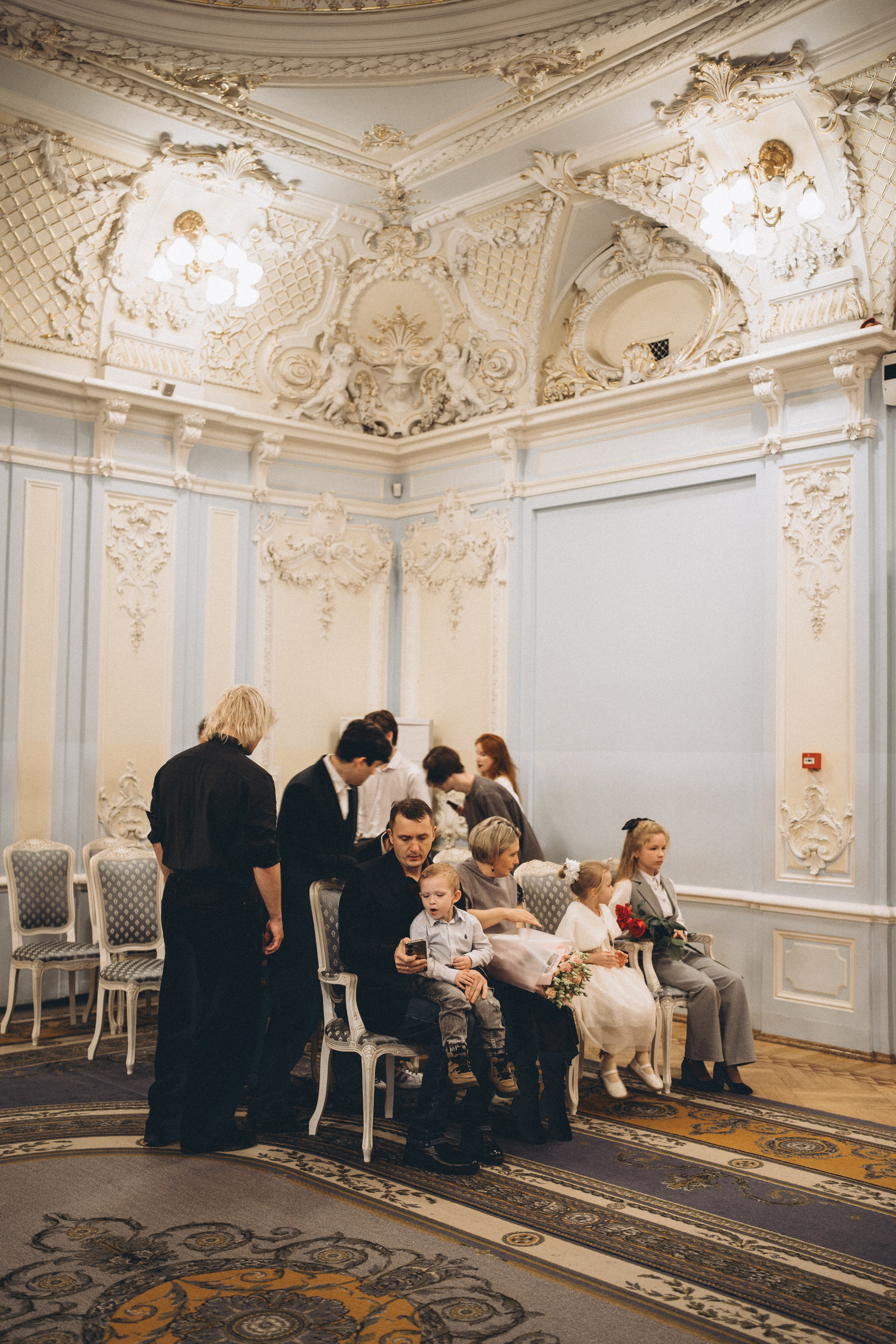 СВАДЕБНАЯ СЬЕМКА ВО ВТОРОМ ДВОРЦЕ С ГОСТЯМИ И ПРОГУЛКА В ТАВРИЧЕСКОМ САДУ. Профессиональный фотограф, Санкт-Петербург — Виктория Богомолова