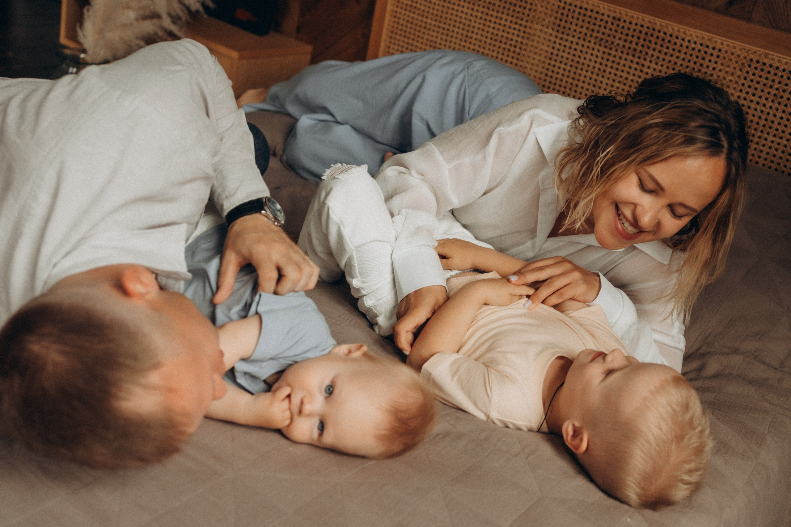 Семейная история в студии. Семейный и женский фотограф в Москве Коновалова Олеся