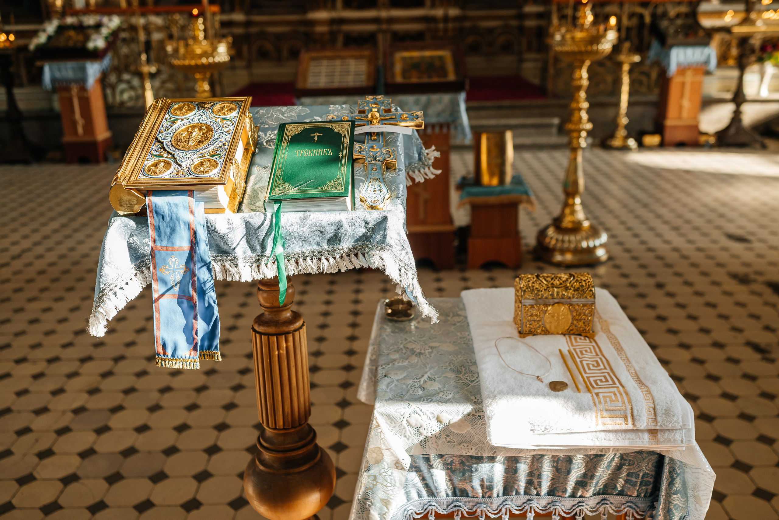 Крещение в Храме Успения Пресвятой Богородицы Гундоровский. Фотограф в Каменске-Шахтинском и парке Лога Ольга Сагал