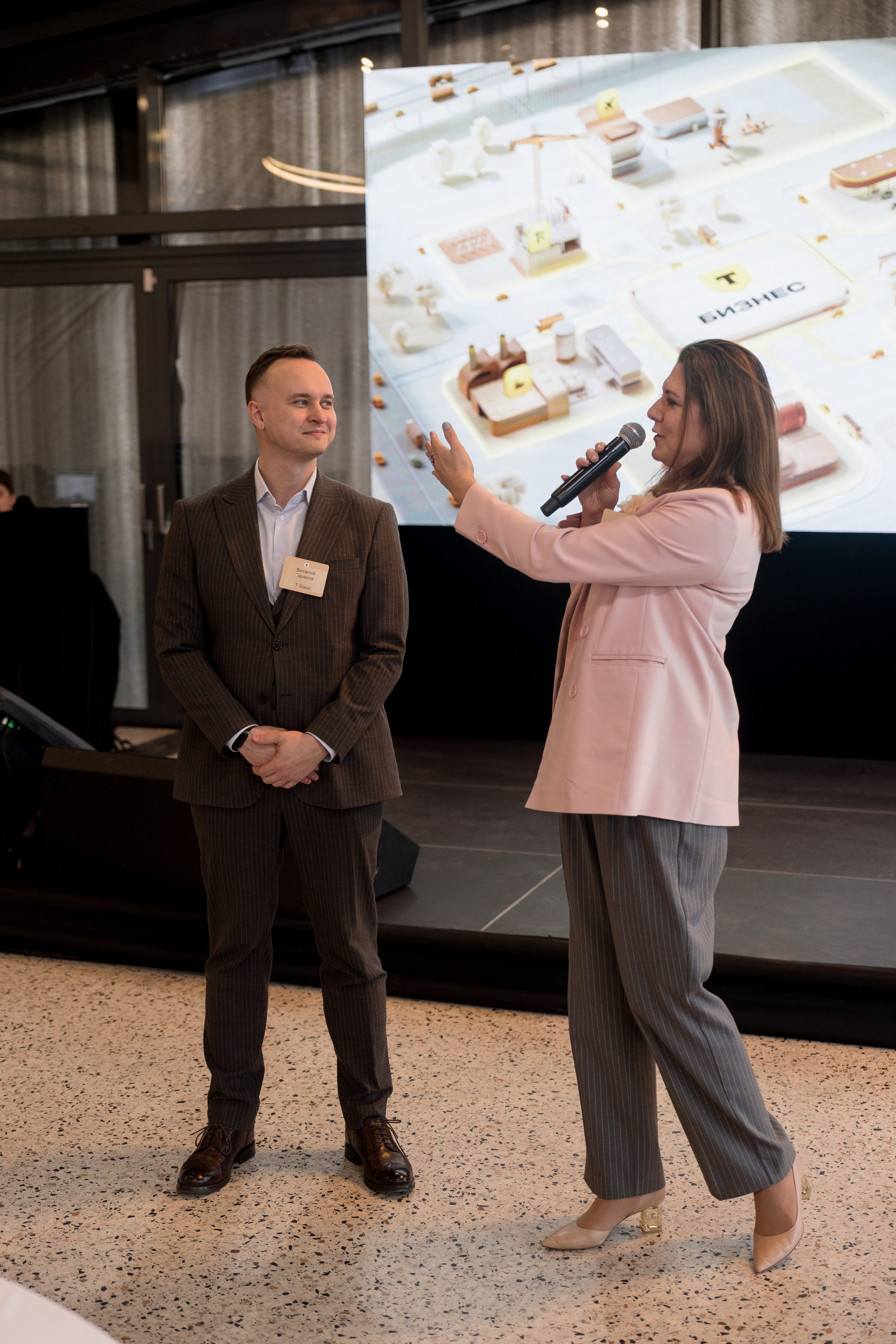 Бизнес-завтрак Тбанк. Фотограф Артем Бросов в Санкт-Петербурге и Дубае