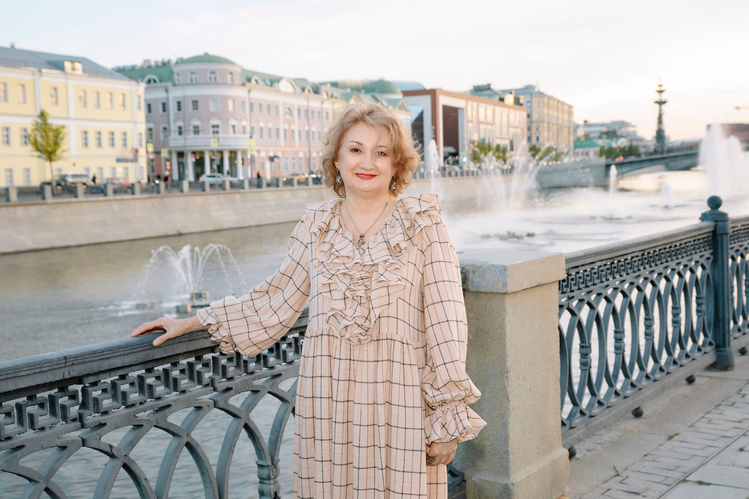 Mary Kay прогулка на лимузине 2026. Профессиональный фотограф в Москве | Заказать фотосессию и съемку