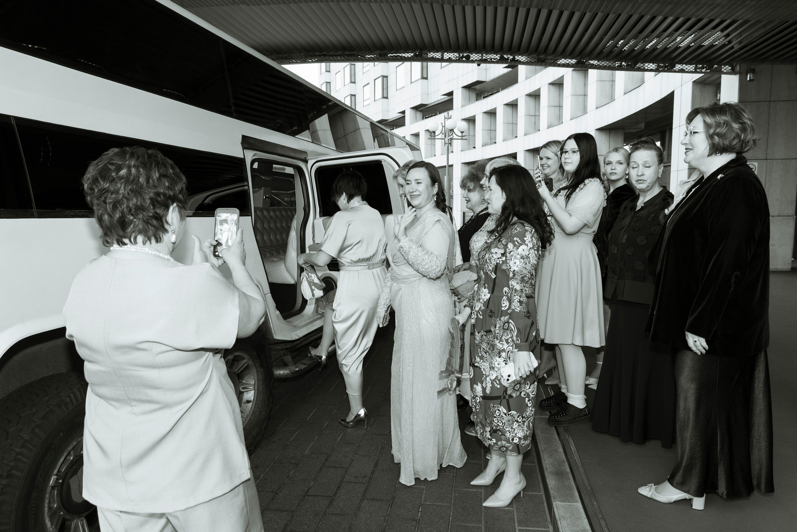 Mary Kay прогулка на лимузине 2026. Профессиональный фотограф в Москве | Заказать фотосессию и съемку