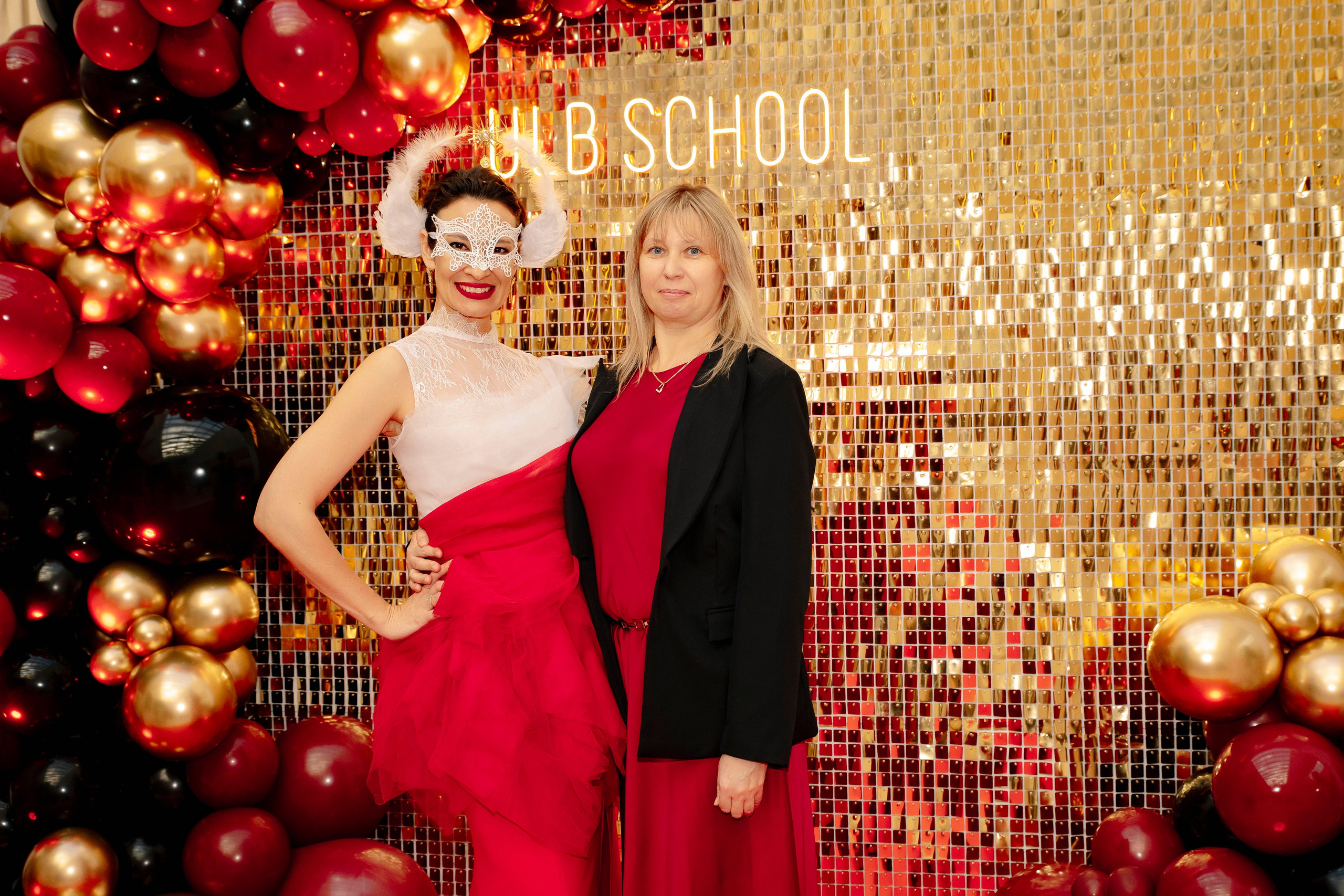 Выпускной курса «Налоговый эксперт» в ULB SCHOOL 2026. Профессиональный фотограф в Москве | Заказать фотосессию и съемку