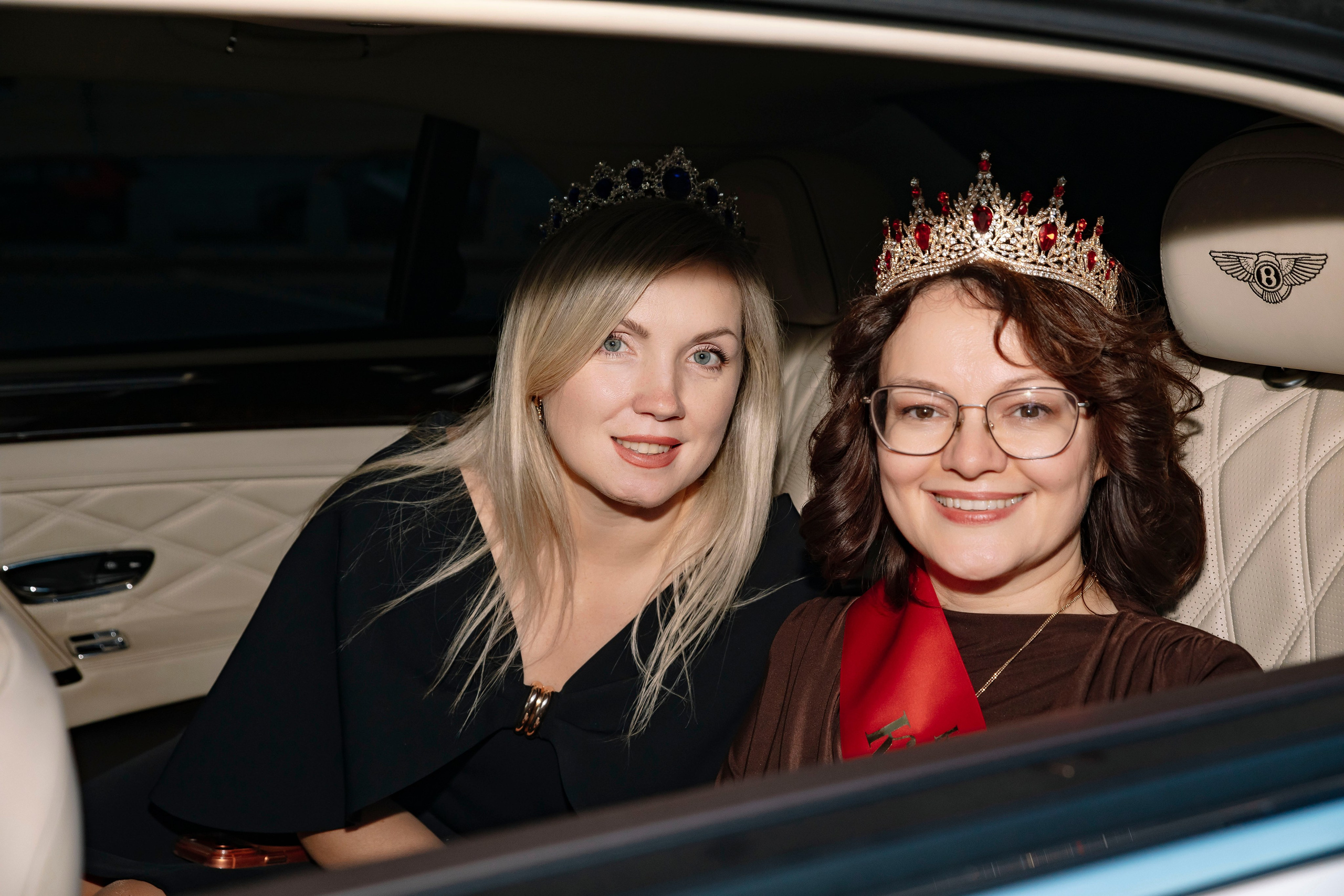 Mary Kay прогулка на лимузине 2026. Профессиональный фотограф в Москве | Заказать фотосессию и съемку