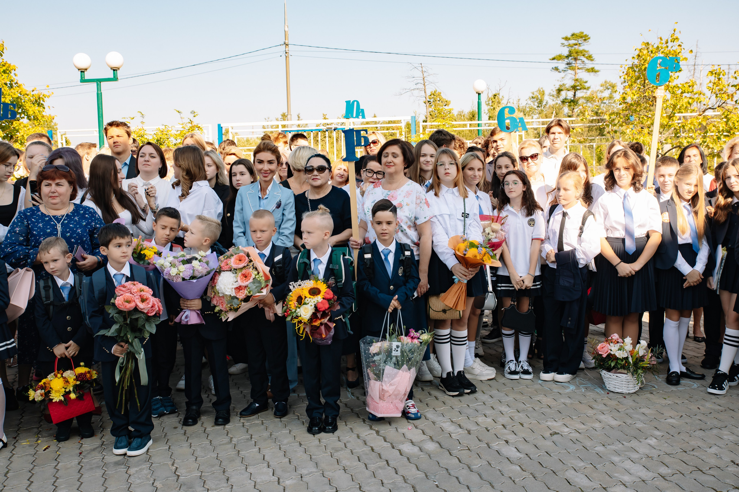 Линейка 1Б Школа Права и Экономики. Фотограф в Москве Яна Полосина