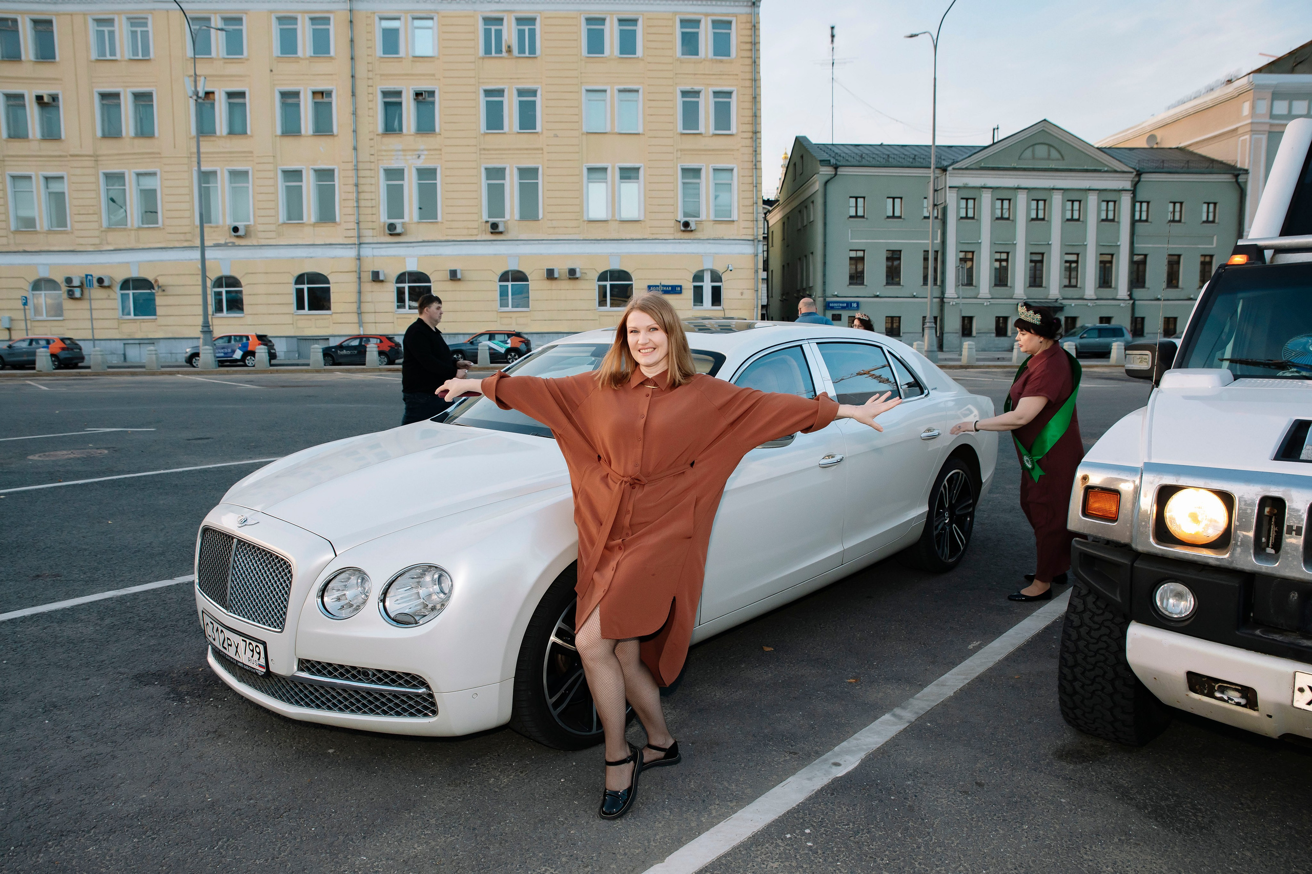 Mary Kay прогулка на лимузине 2026. Профессиональный фотограф в Москве | Заказать фотосессию и съемку