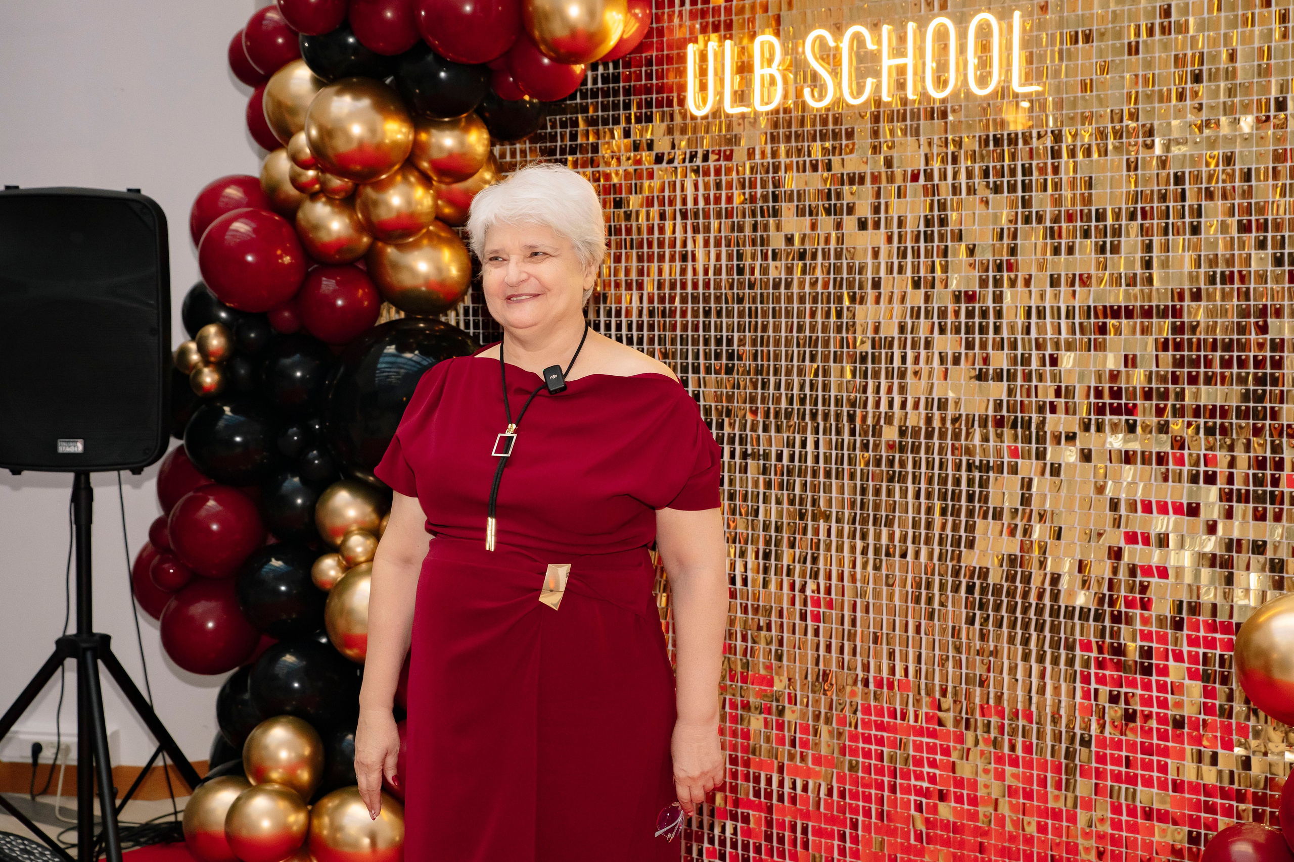 Выпускной курса «Налоговый эксперт» в ULB SCHOOL 2026. Профессиональный фотограф в Москве | Заказать фотосессию и съемку