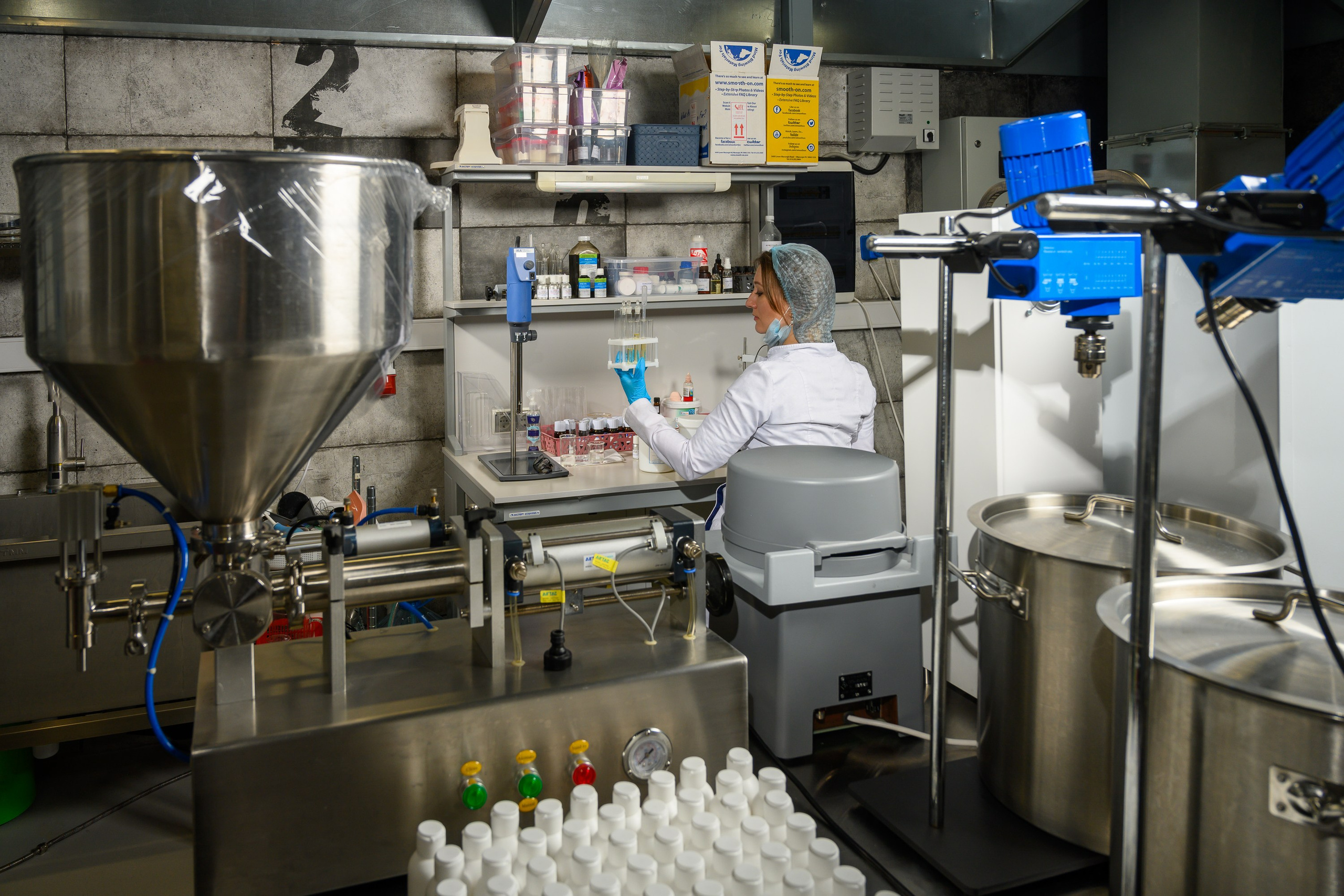 Фабрика БИОМЕД НУТРИШЕН. Фотограф Андрей Зикеев, фотостудия AzArt Studio в Москве