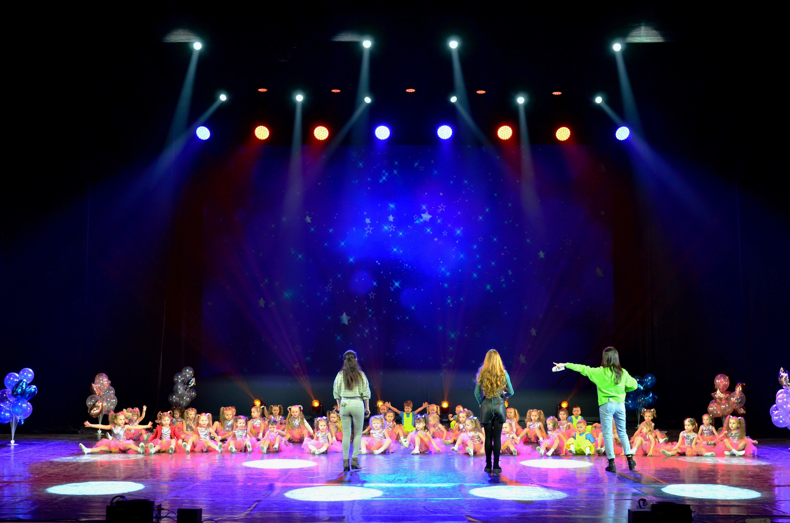 Танцы. Фото детских спортивных мероприятий и всякое интересное через объектив