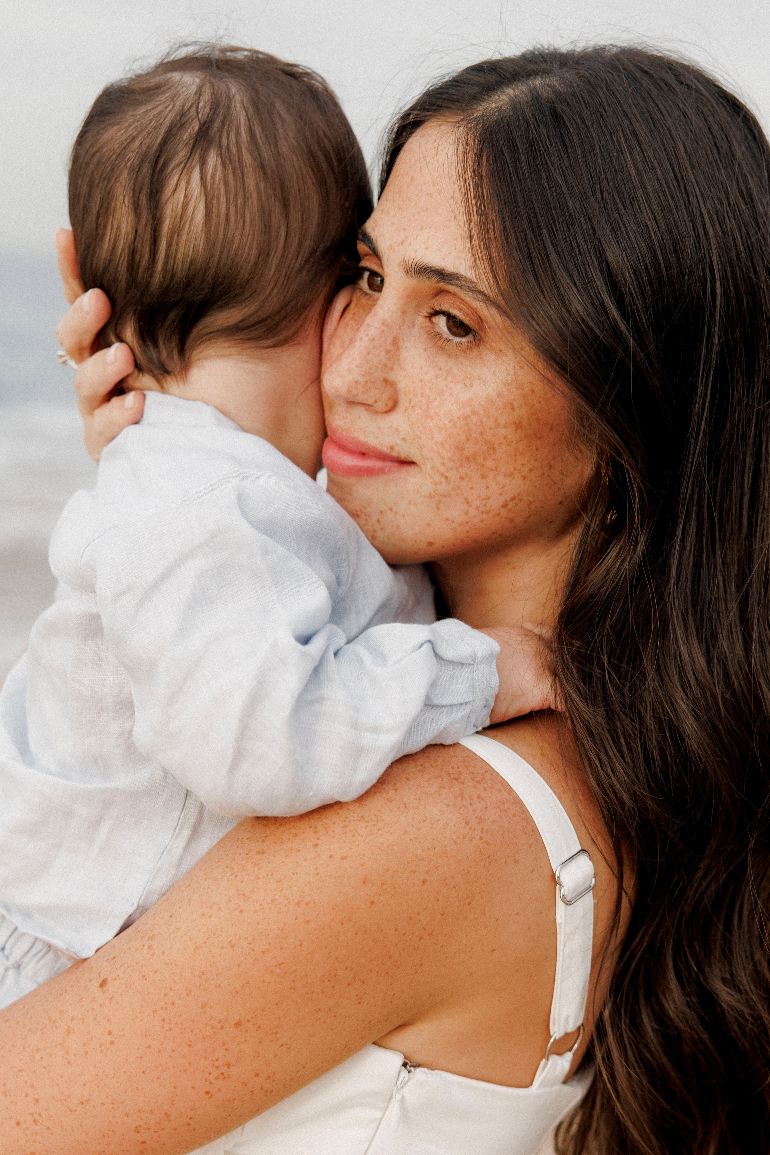 First year family photos near the sea. Главная