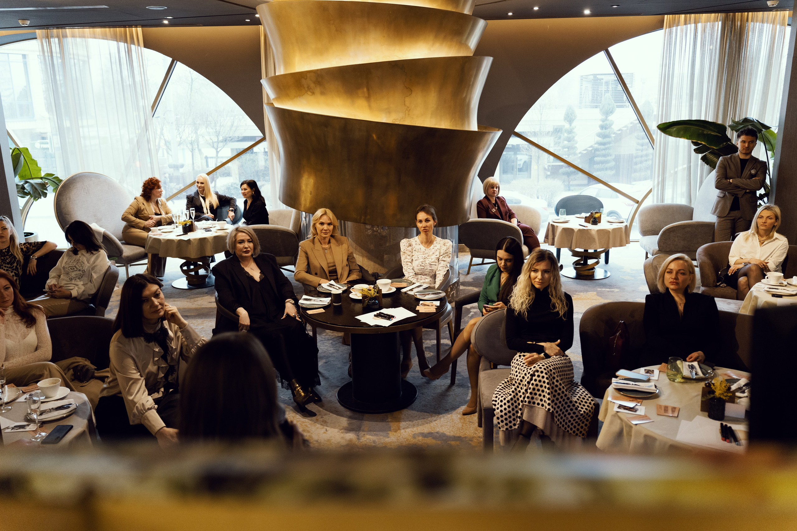 СБЕР 8 марта. ФОТОГРАФ ИВАН СЕЛИВАНОВ