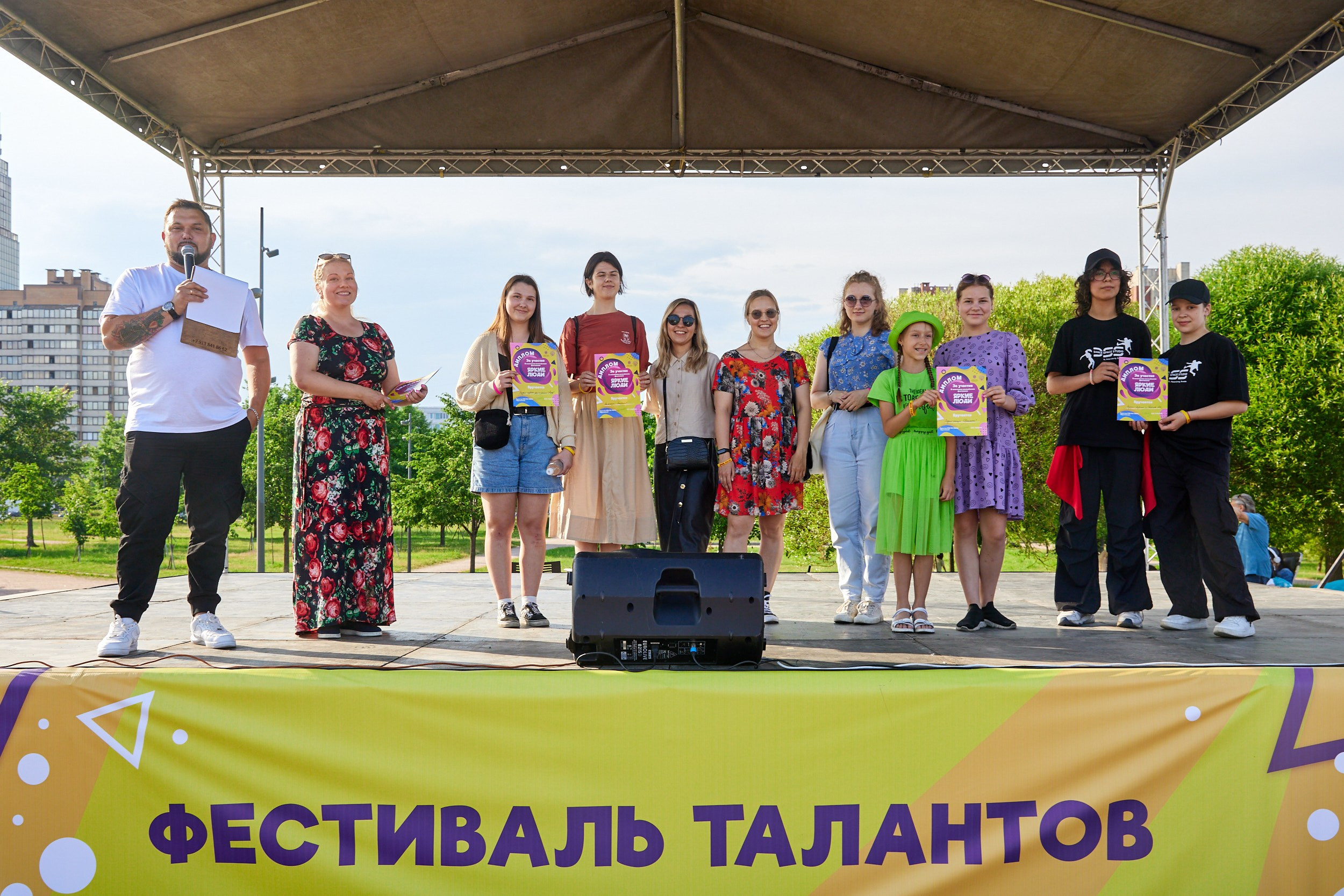 ОТЧЕТНЫЕ И ПРАЗДНИЧНЫЕ КОНЦЕРТЫ. Профессиональный репортажный фотограф, оператор постановщик игрового кино